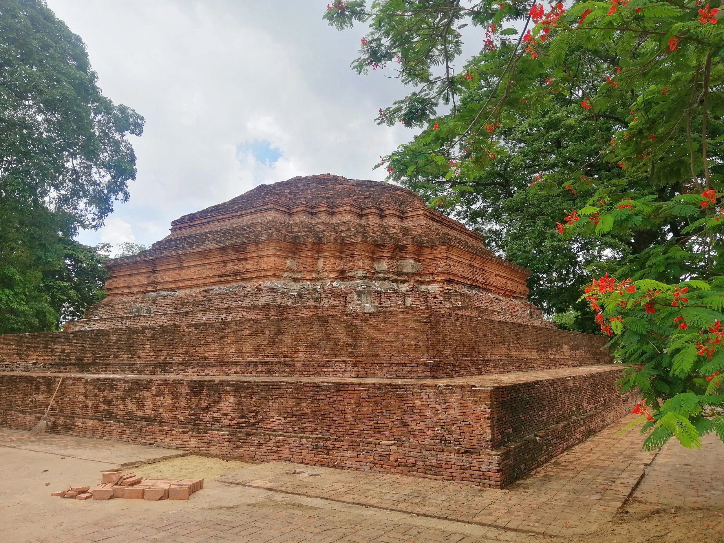 2020 Phitsanulok Chan Royal Palace Summer Road Trip (16).jpg