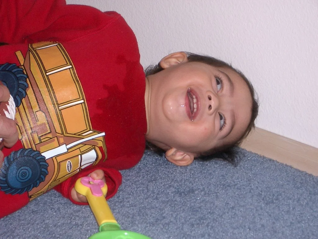 2003-10-19 COKIE AND DADDY BEING GOOFY (2).JPG