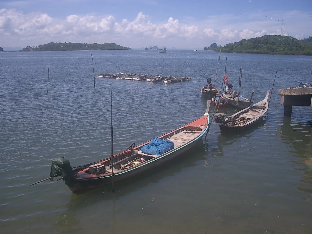 KOH LANTA - FERRY RIDE - 2004 (3).JPG