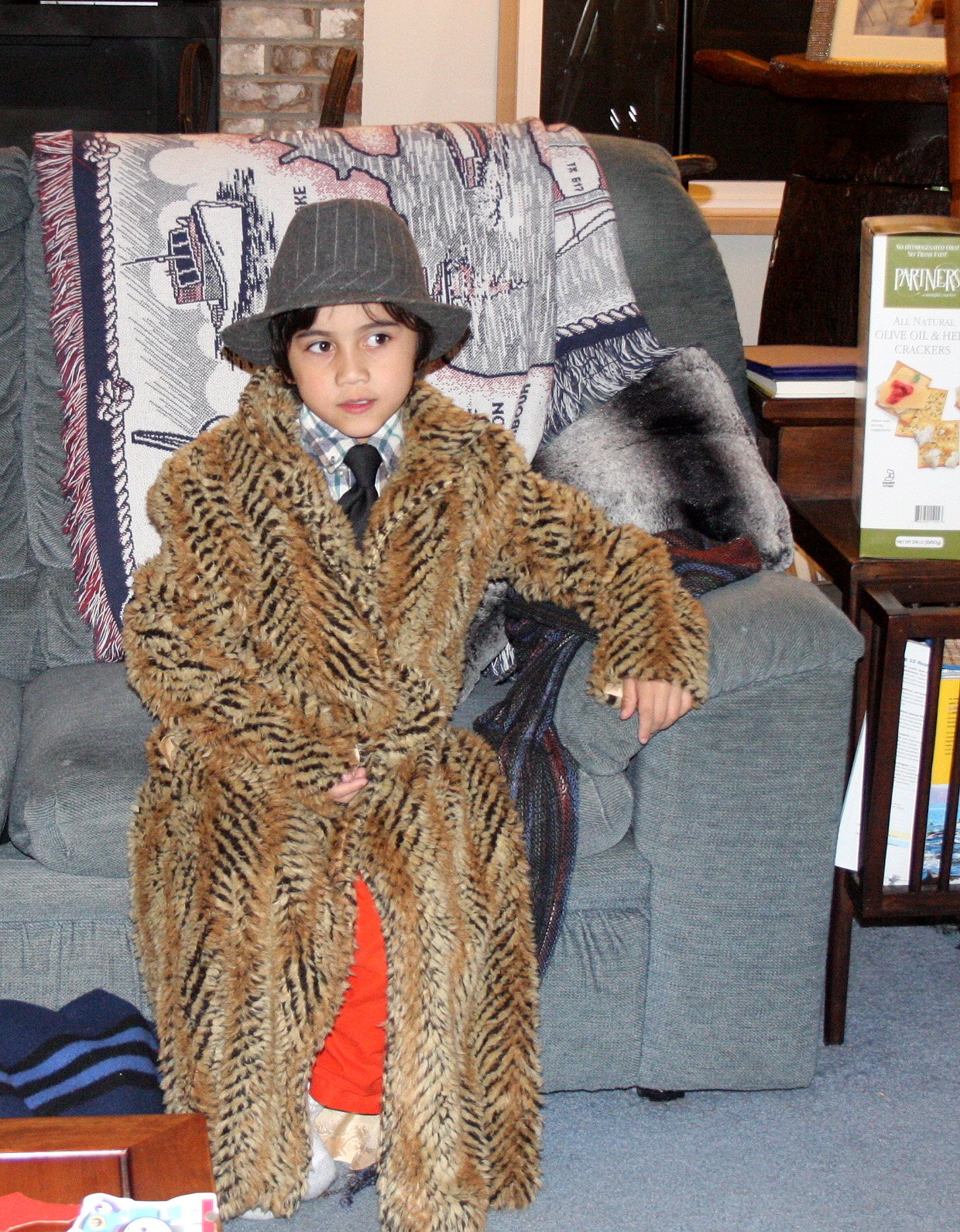 2009-2-11 COKIE IN PIMP OUTFIT (6).JPG