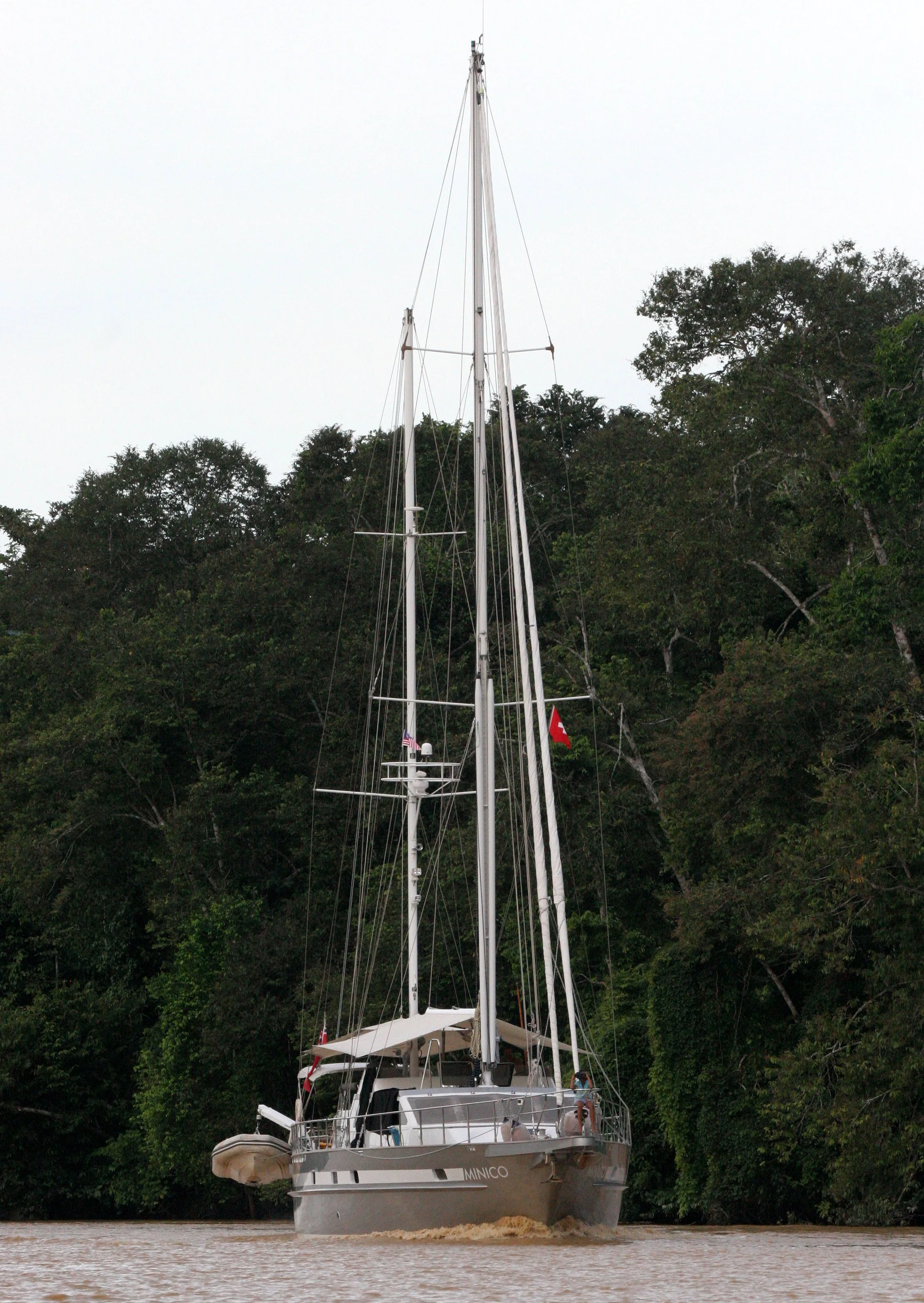 KINABATANGAN RIVER BORNEO - RICH DUDE YAGHT.JPG