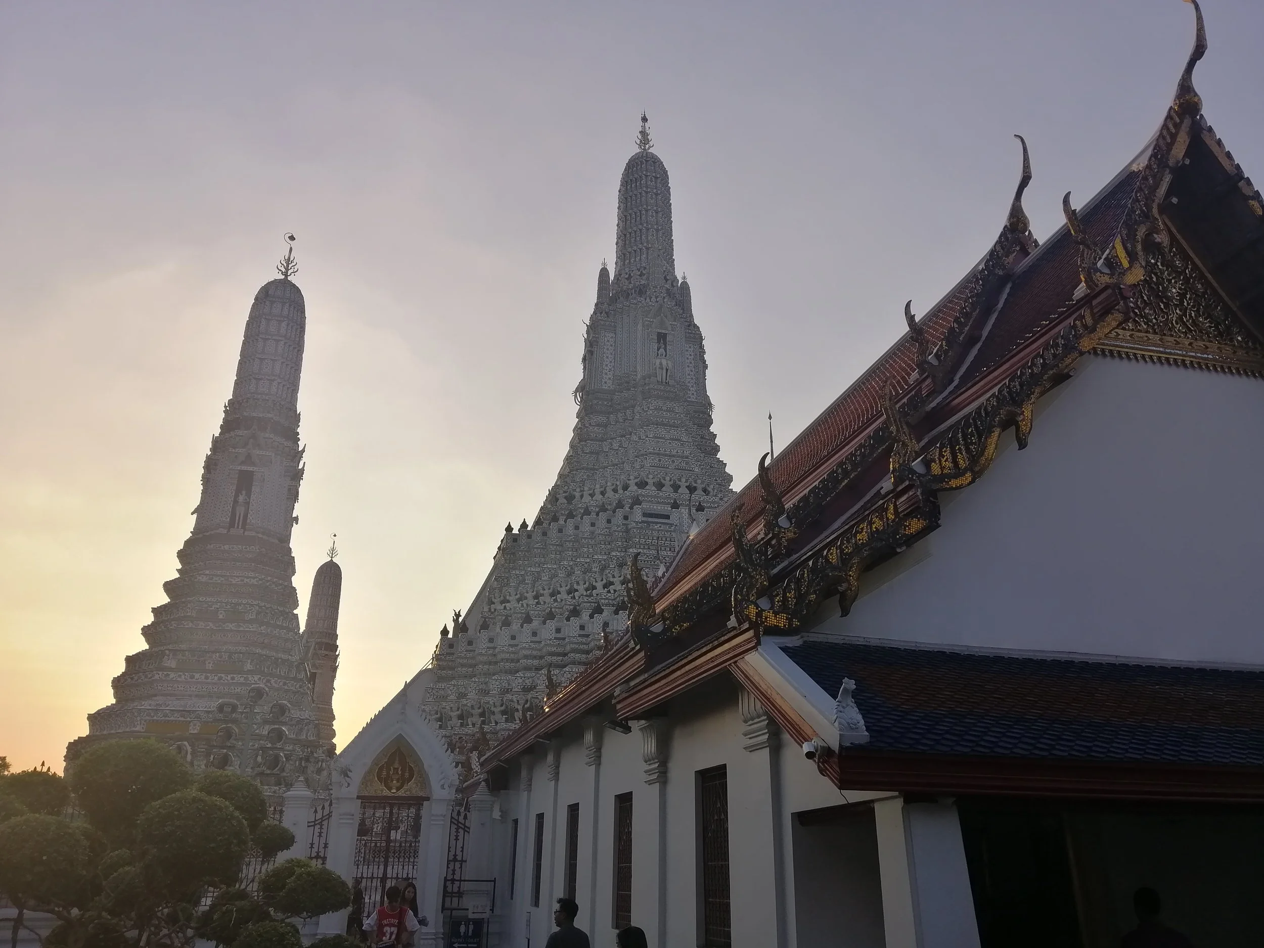 2018 Pics with Gift in Thailand (247).jpg