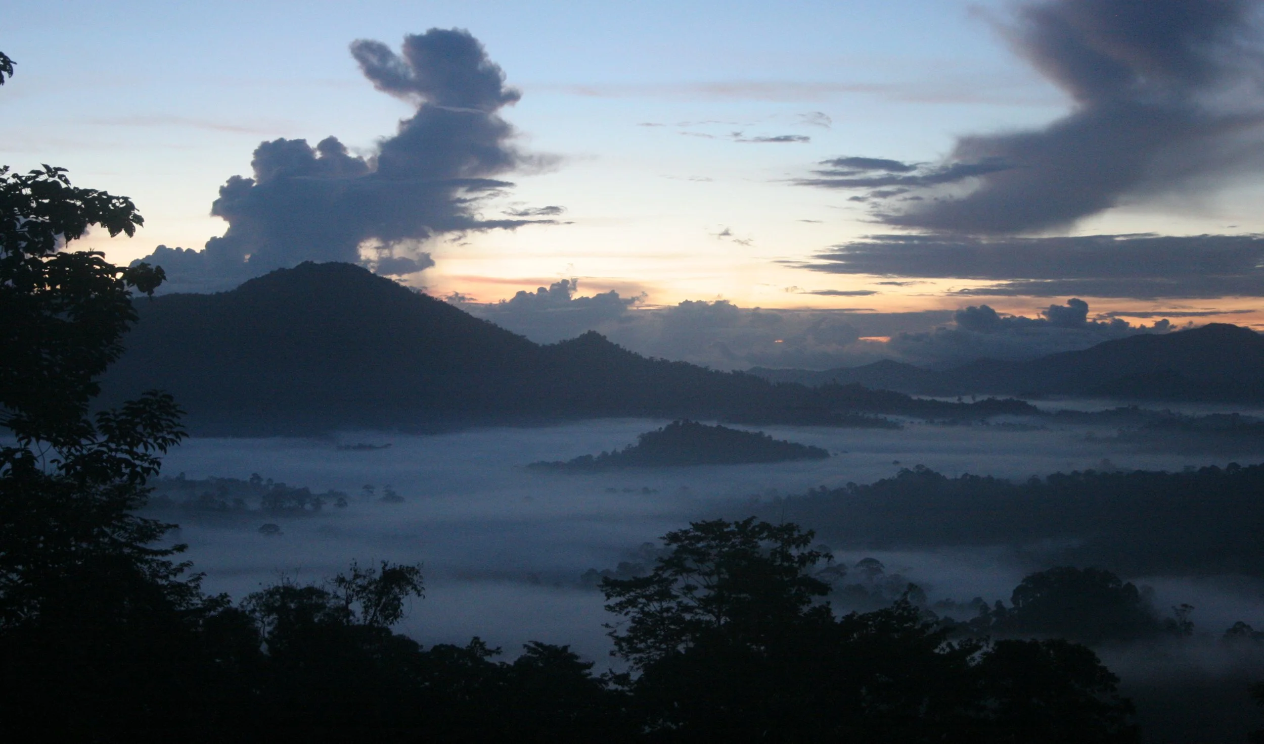 DANUM VALLEY BORNEO - SUNRISE OVER THE DANUM (2).JPG
