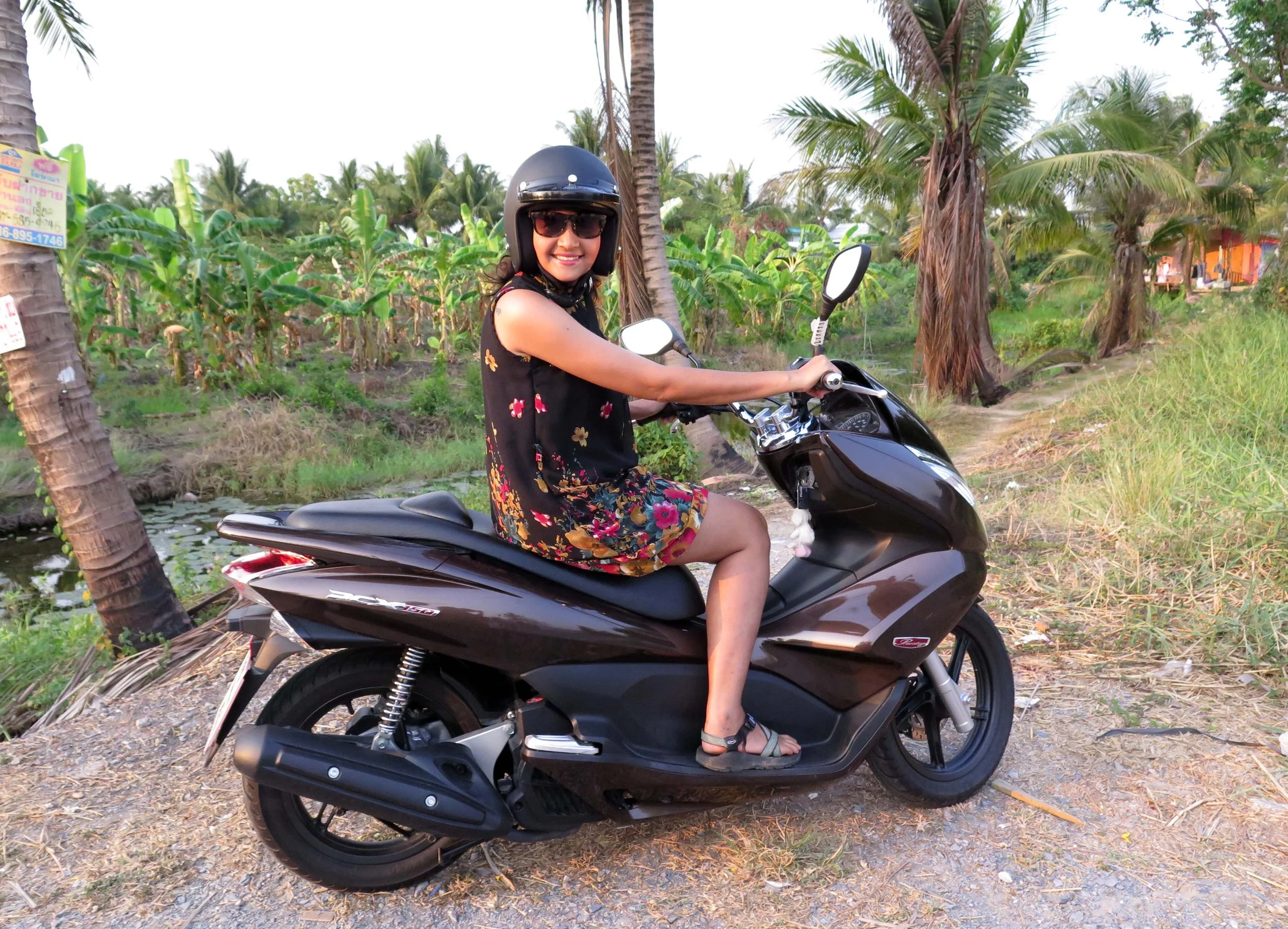 2013 Nonthaburi Setthasiri House and Nonthaburi Neighborhood (130).JPG