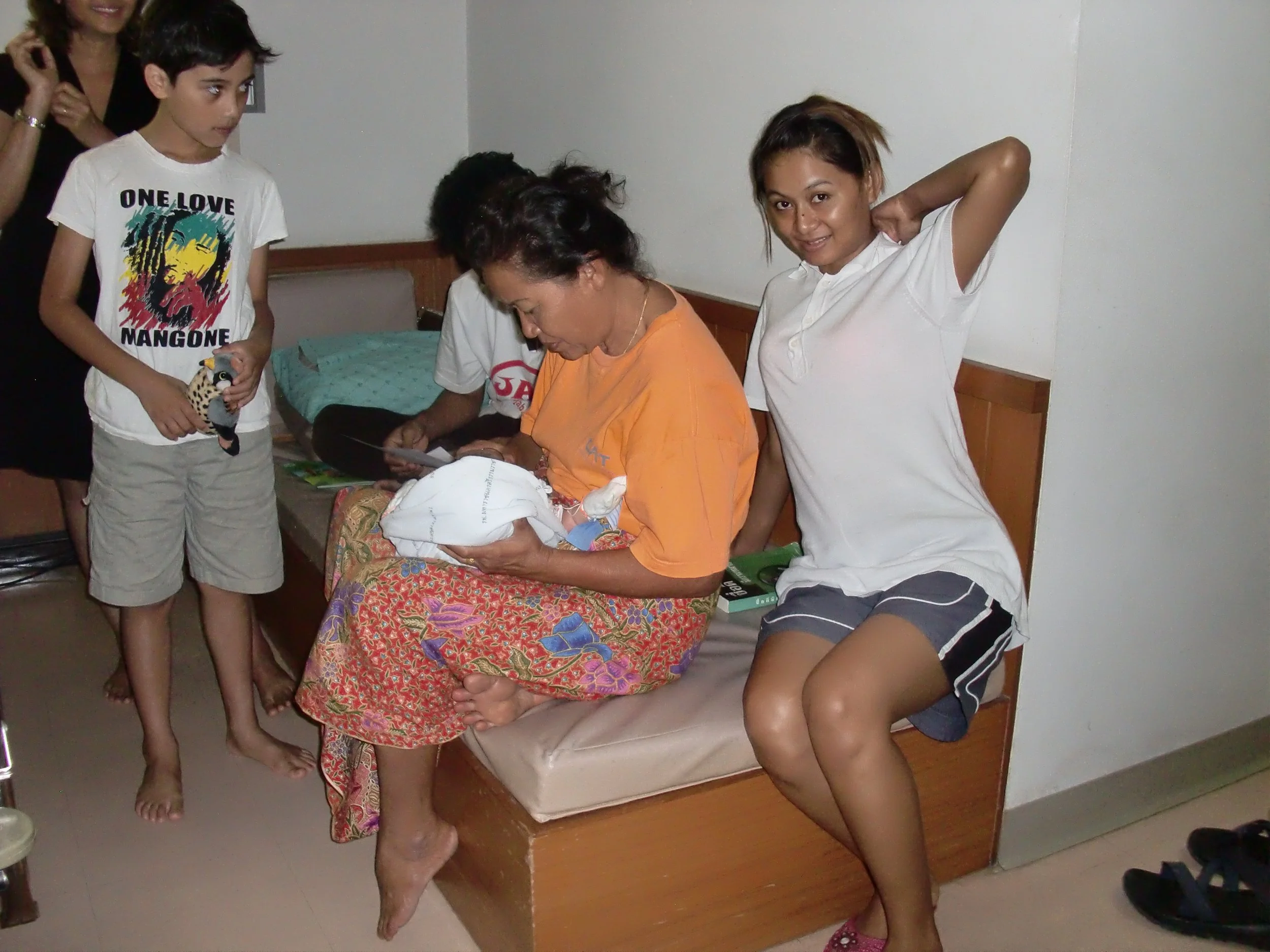 2011 Nakhonsithammarat Kak's Kid's Birth (2).JPG