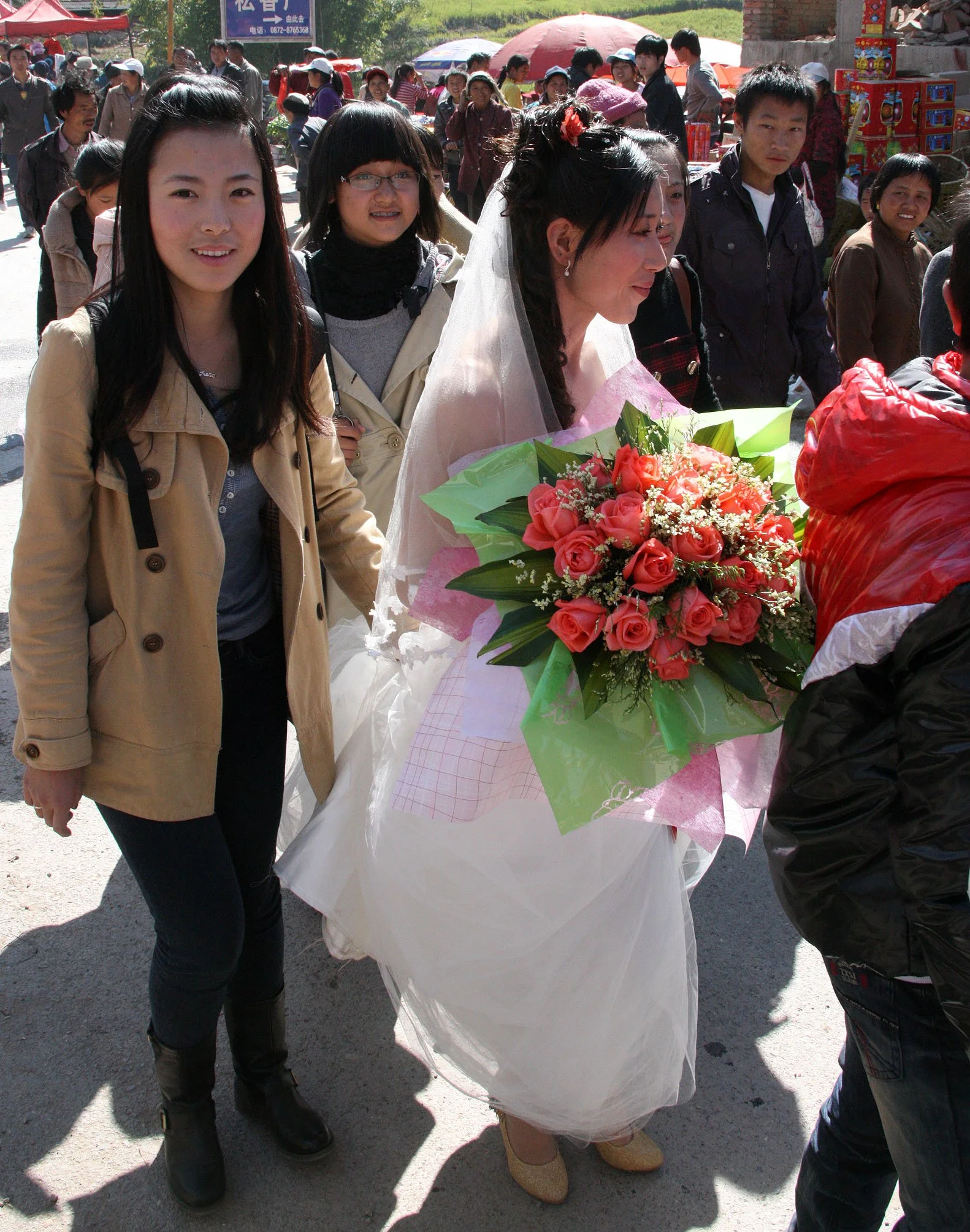 YUNNAN - NANJIAN TOWN AND SURROUNDING REGION (33).JPG