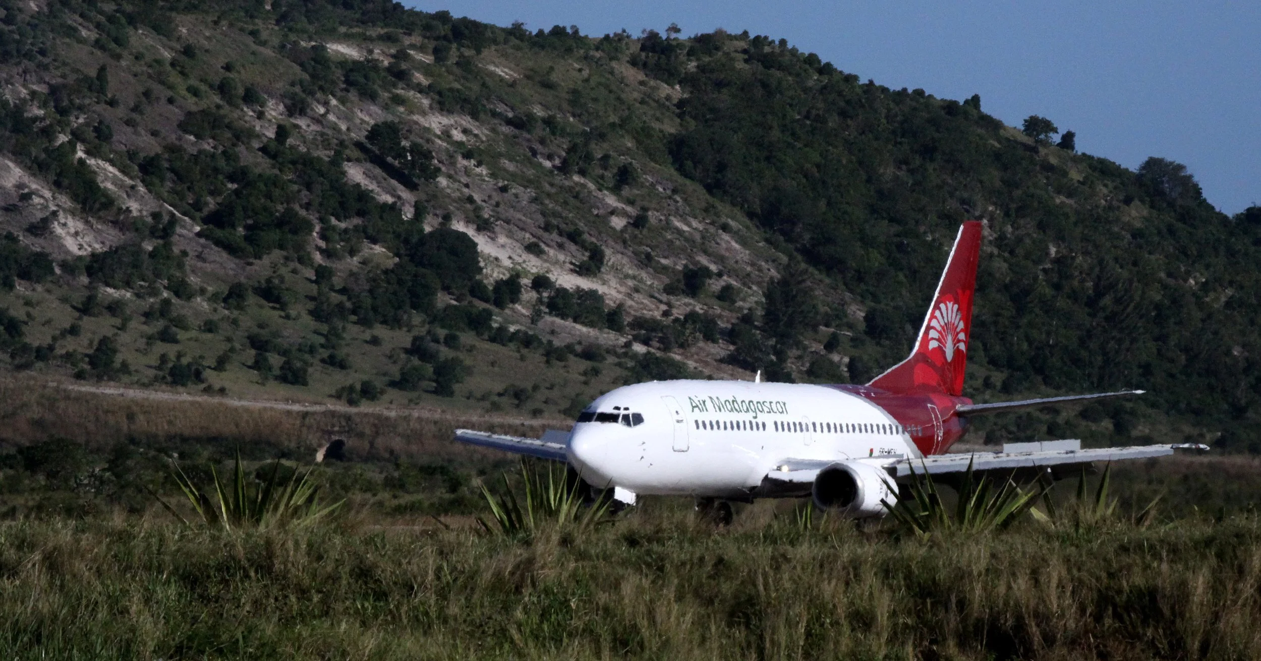 AIR MADAGASCAR - FORT DAUPHIN MADAGASCAR.JPG