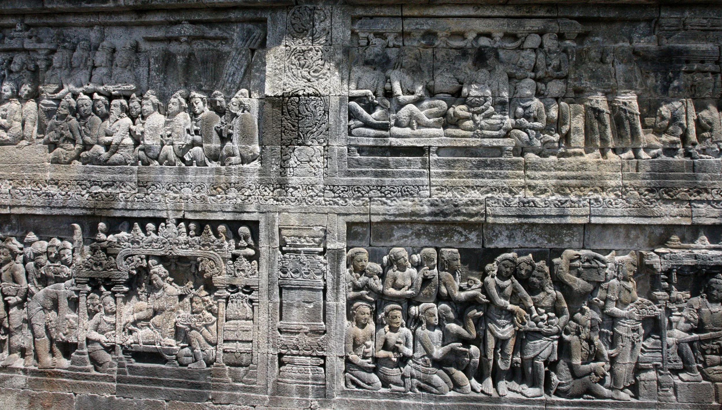 BOROBUDUR RUINS - YOGYAKARTA INDONESIA (9).JPG
