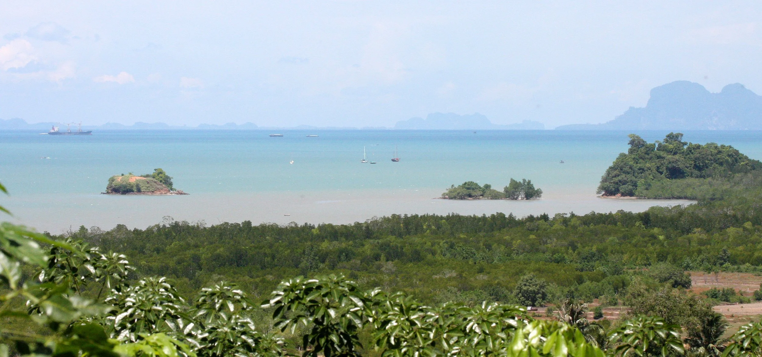 KOH LANTA - 2008 - HANGING ON THE ISLANDS (59).JPG