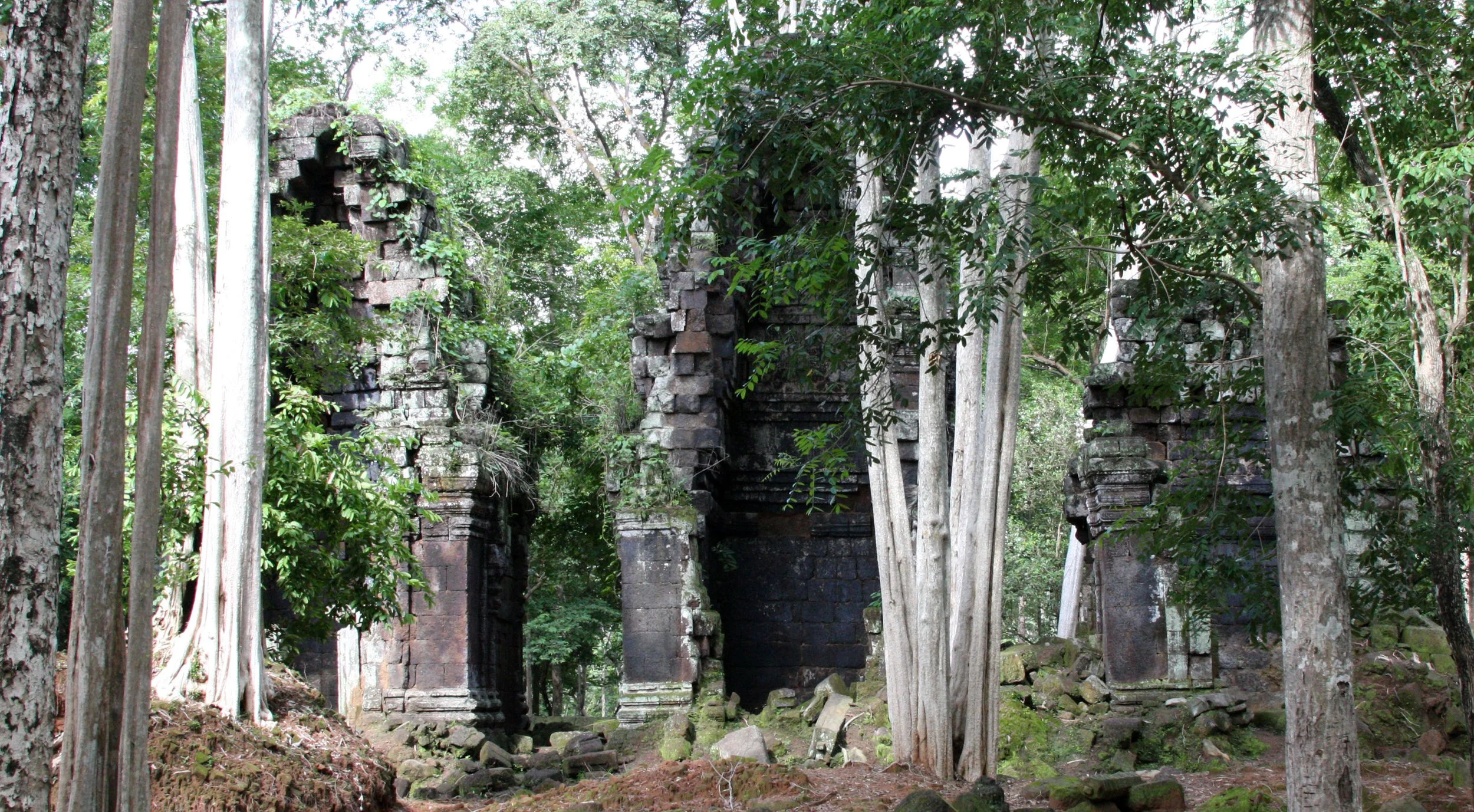KOH KER TEMPLE CAMBODIA (33).JPG