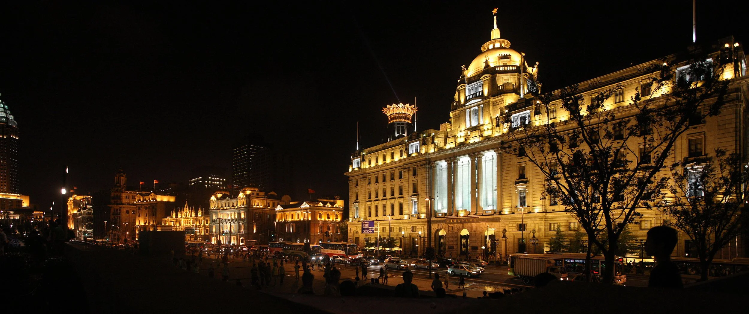 SHANGHAI NIGHT OUT - THE BUND IN AUGUST (9).JPG