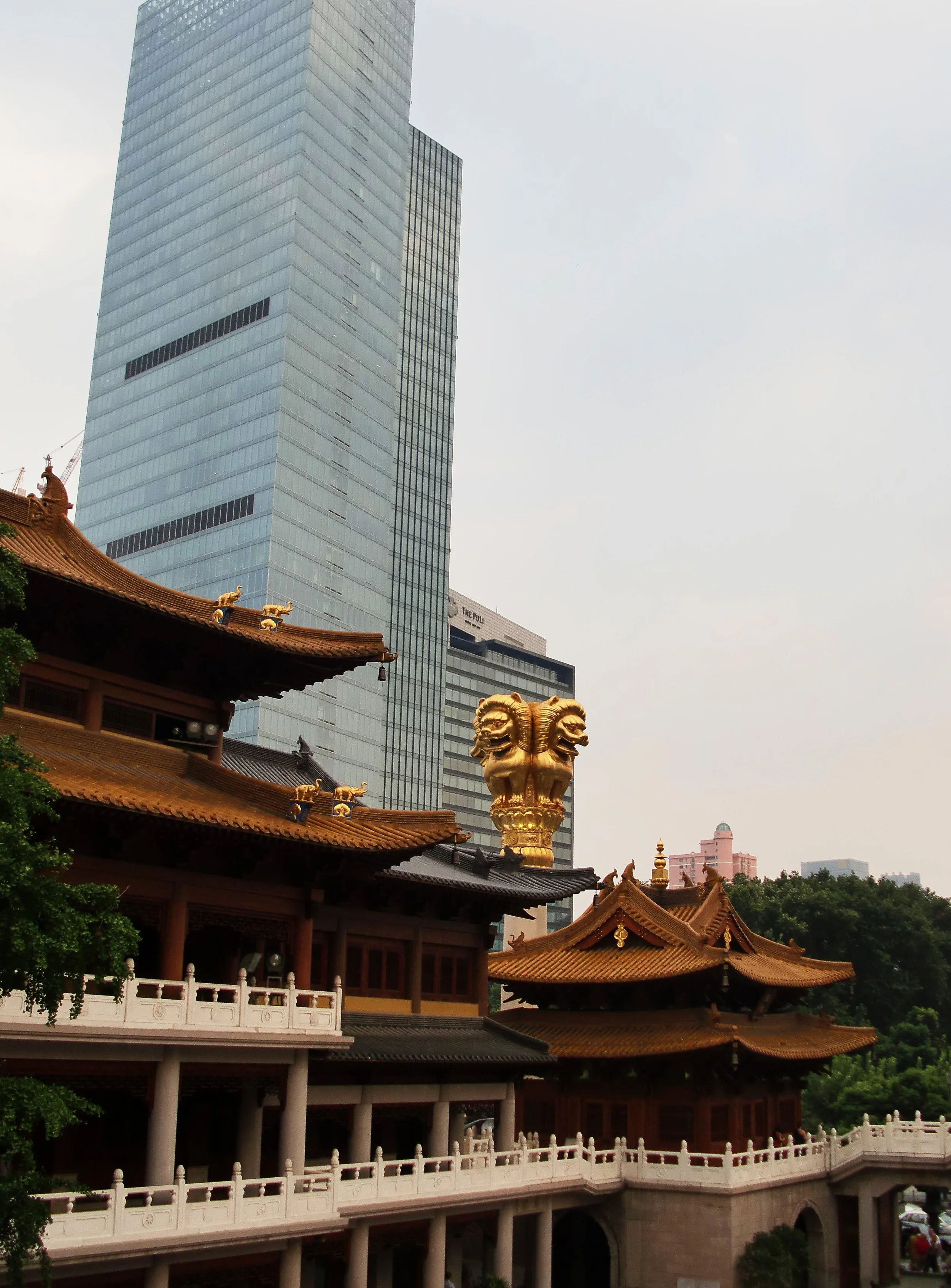 2010-10-3 JING'AN TEMPLE SHANGHAI (11).JPG