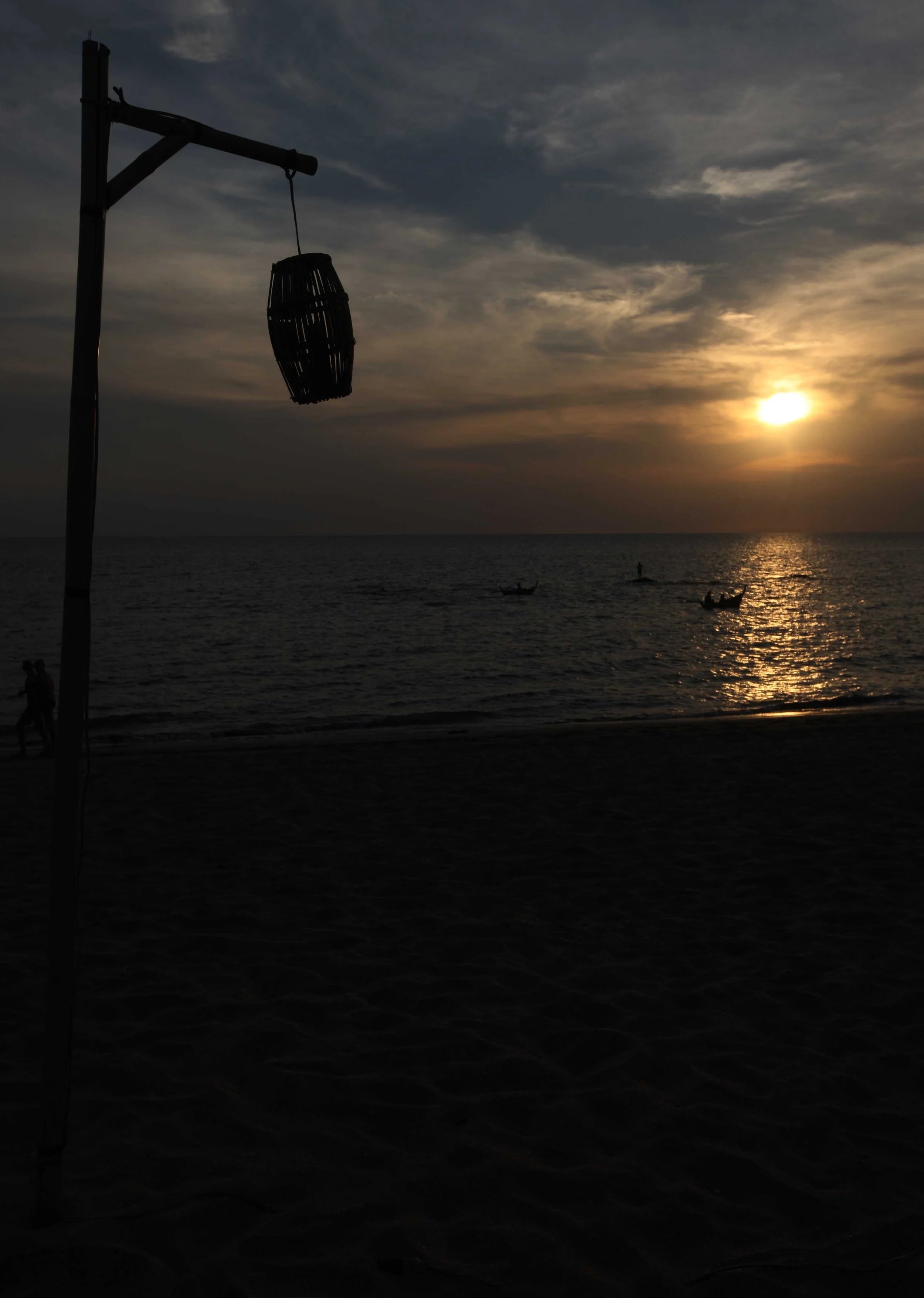 2015 Koh Lanta Songkran with friends from ISB (15).JPG