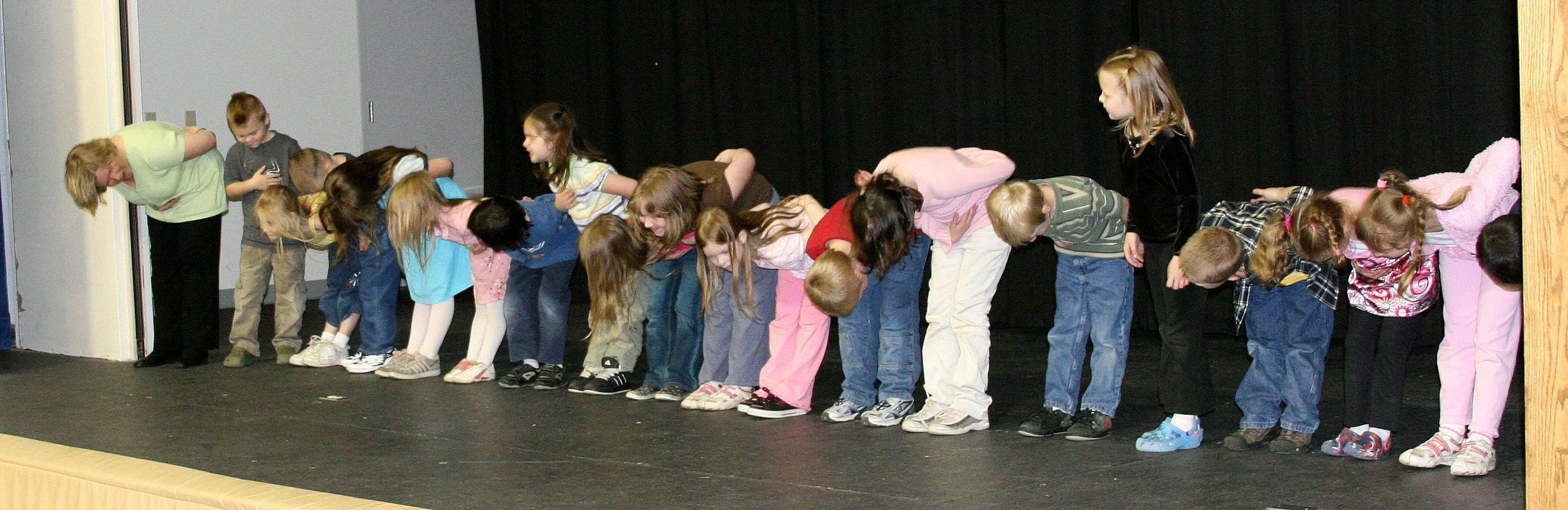 2008-6-12 COKIES KINDERGARTEN GRADUATION (9).JPG