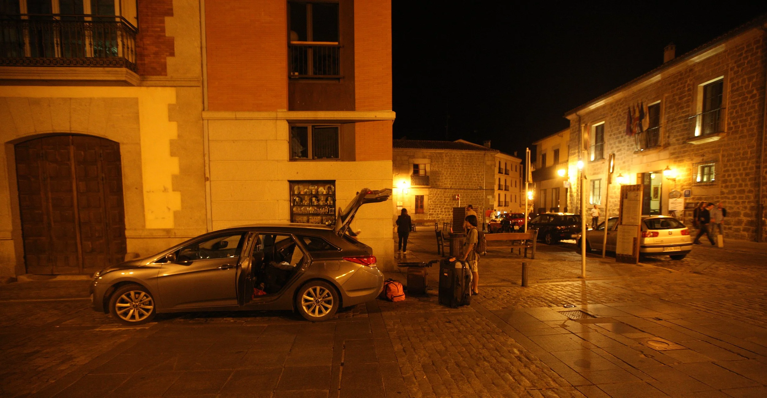 Crazy late arrival in Avila due to ALL towns being booked up due to Deep Purple Concet