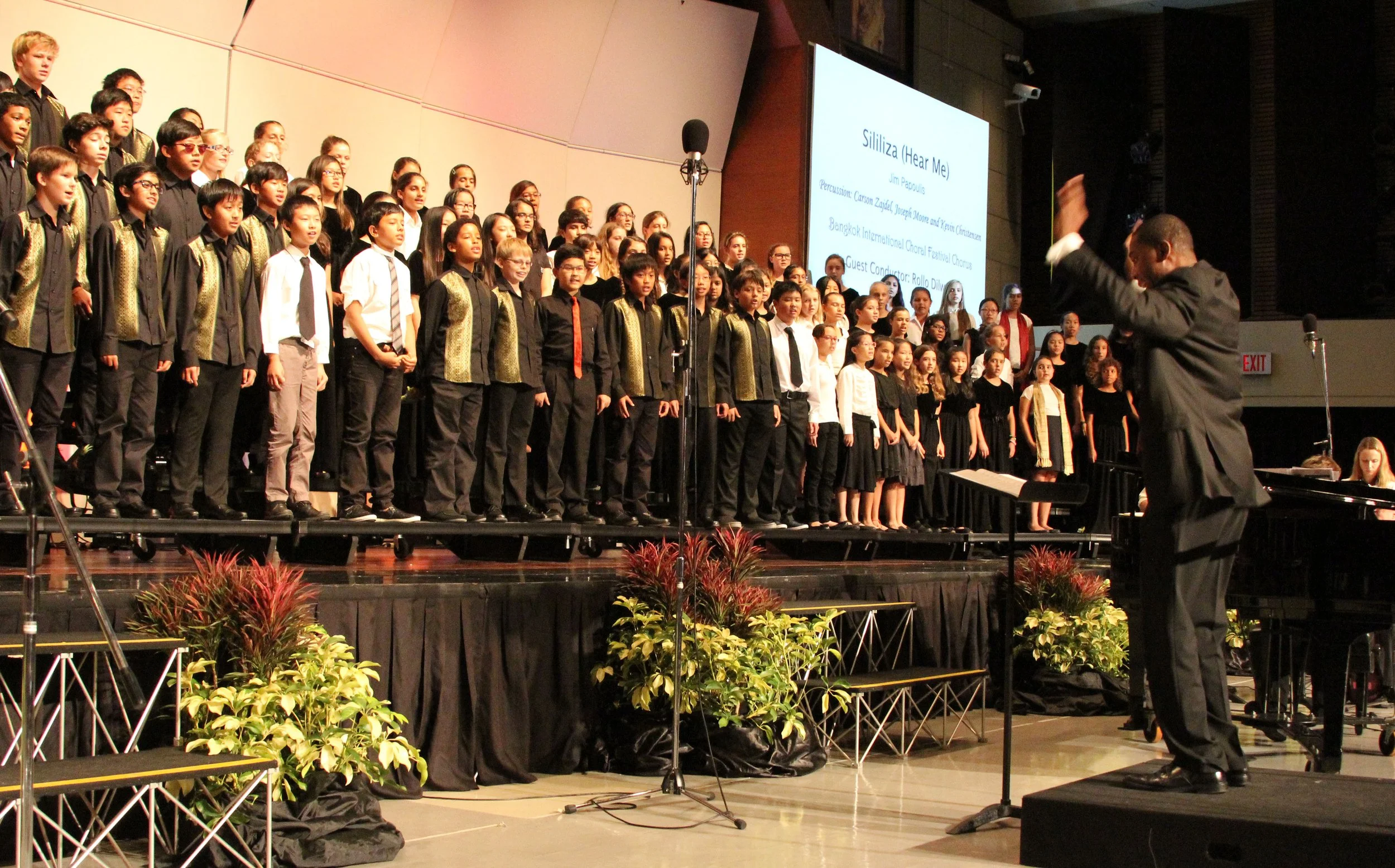 2014 Choir Concert at ISB (29).JPG