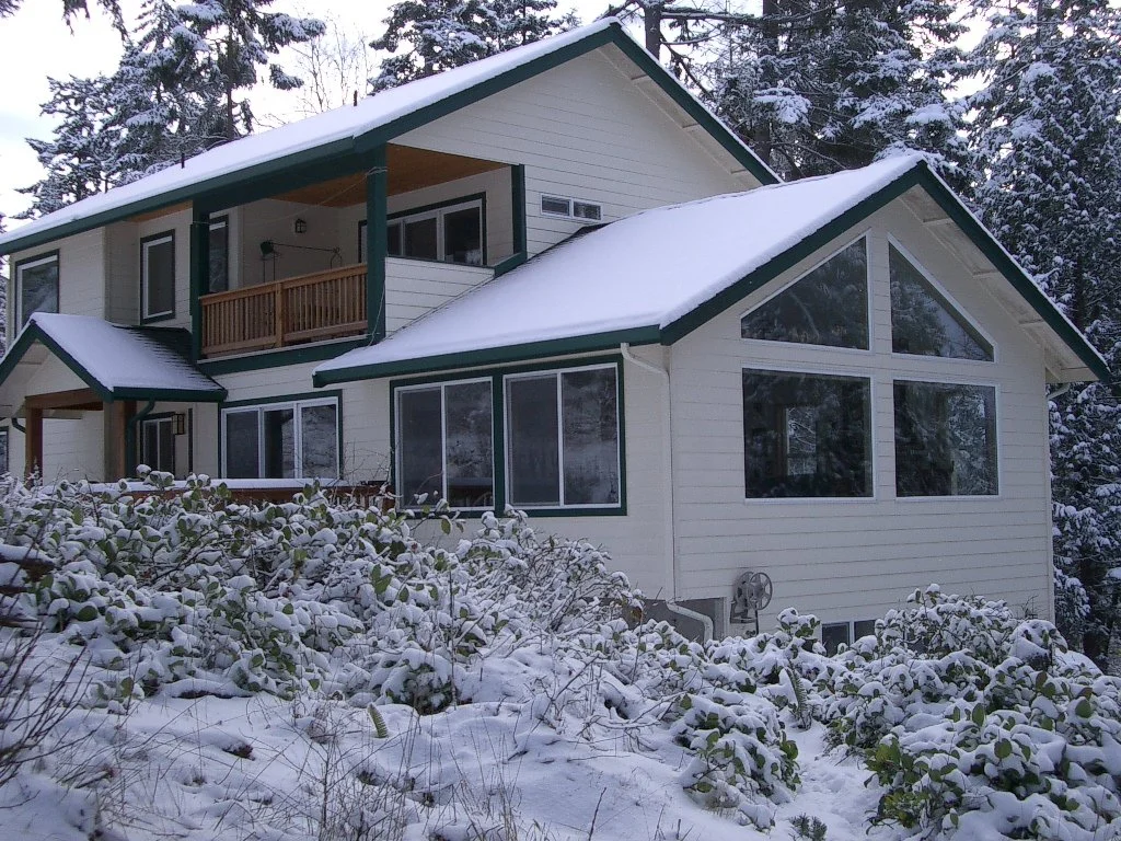 2004-1-3 LAKE FARM IN SNOW (26).JPG