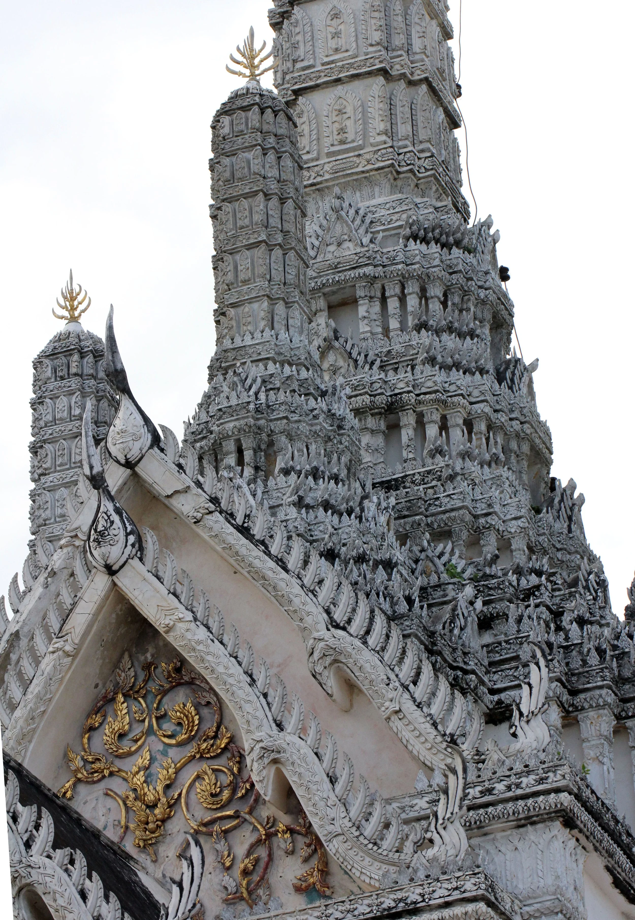 2013 Cha'am and Petchaburi with Family & Friends (109).JPG