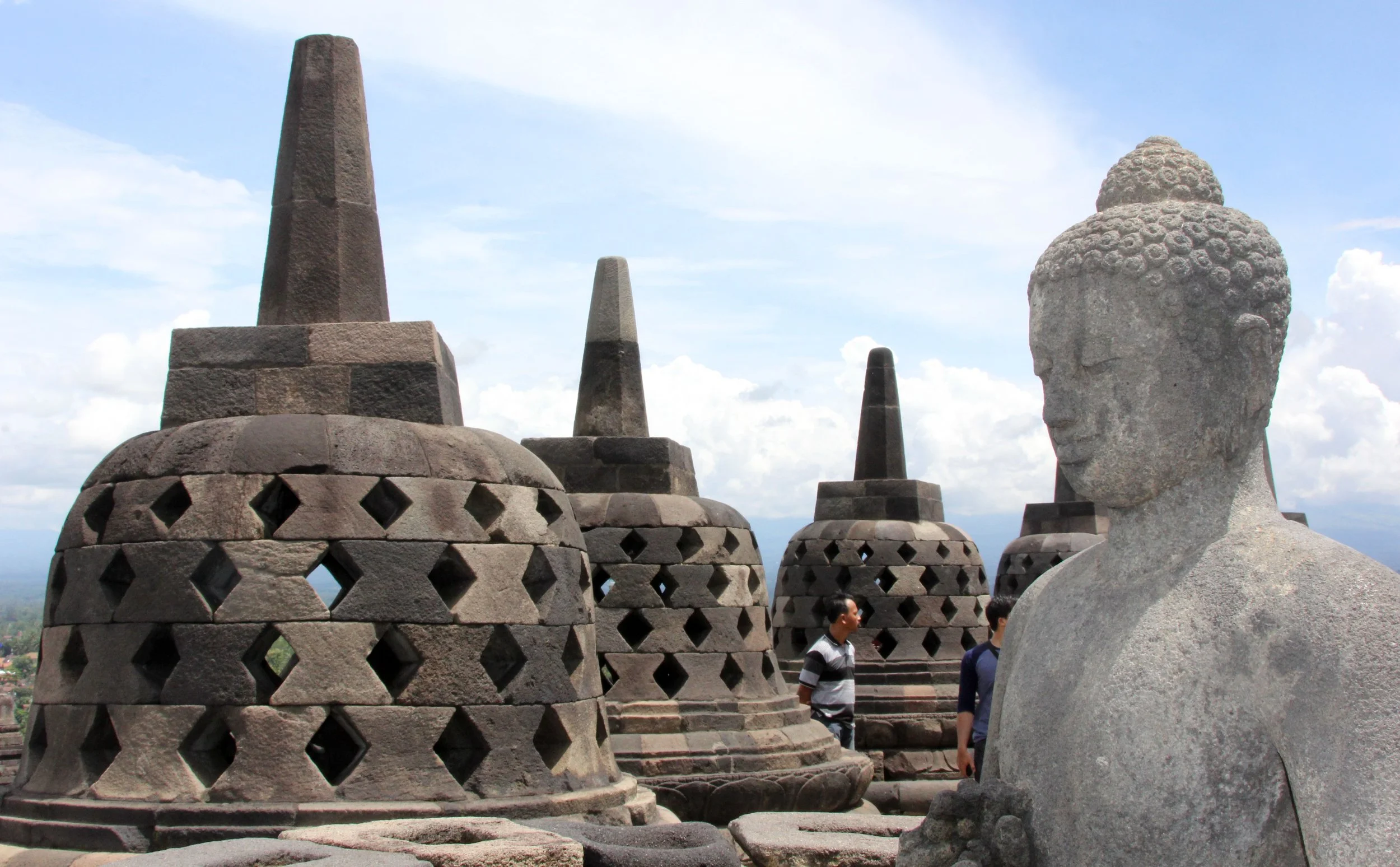 BOROBUDUR TEMPLE - YOGYAKARTA INDONESIA (16).JPG
