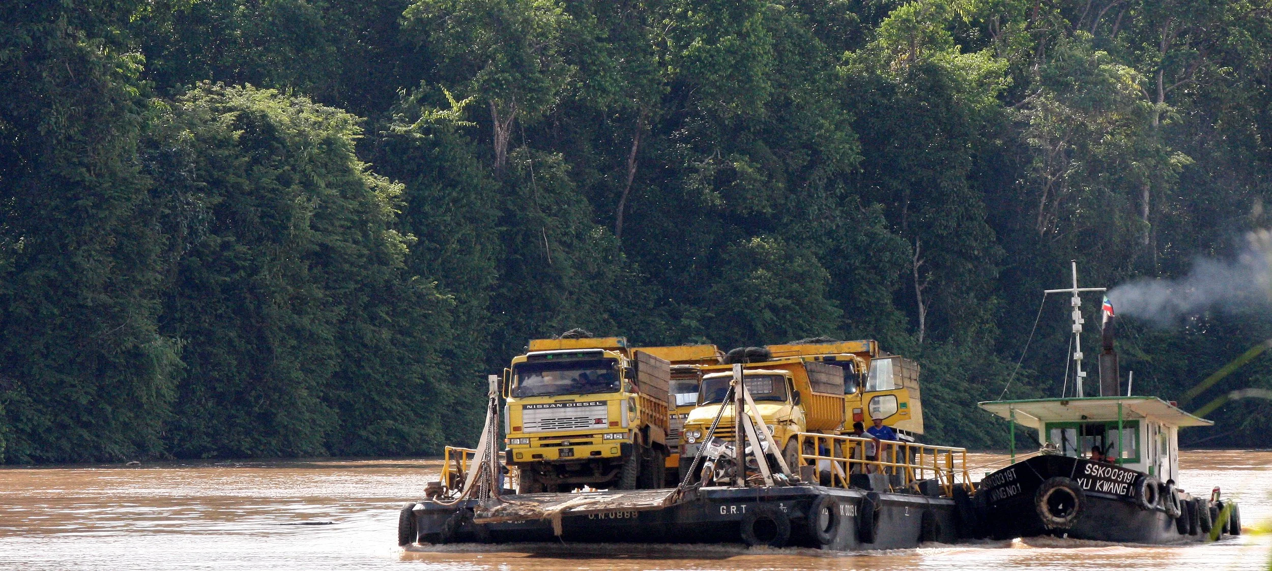 KINABATANGAN RIVER BORNEO - FERRY (2).JPG