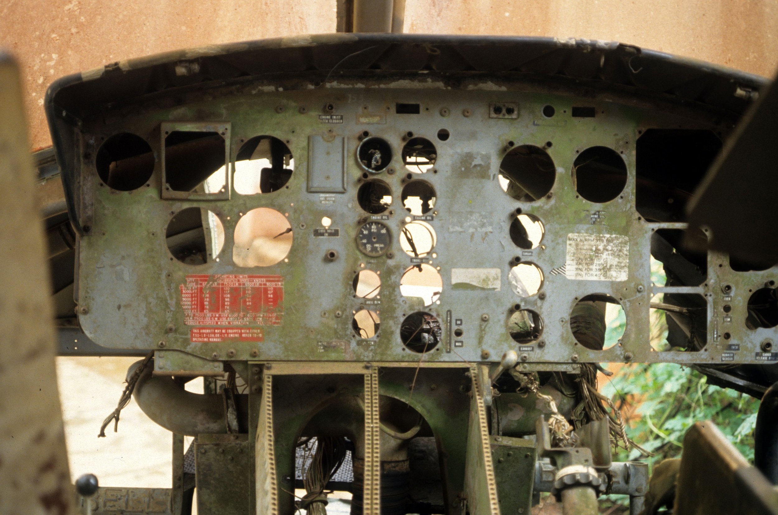 BUAN ME THOUT VIET NAM 1994 (4).jpg