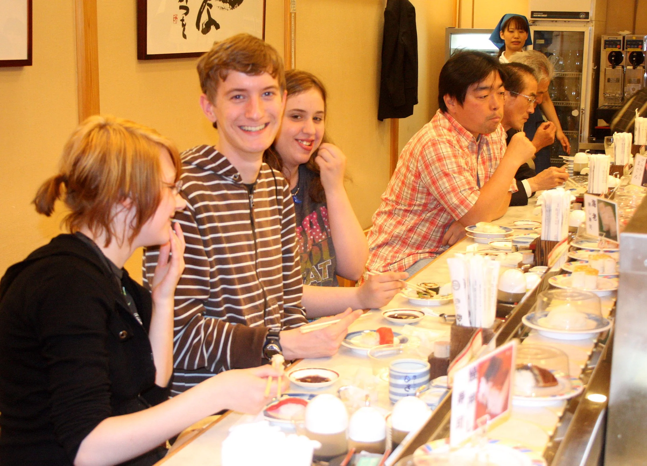 KYOTO - MAY 2009 - SUSHI WITH MY STUDENTS (2).JPG