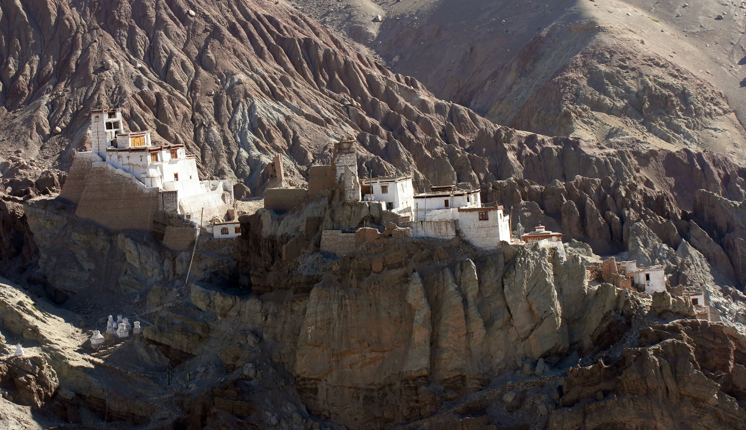 LEH - MONASTERY IN THE ULLEY VALLEY REGION, INDIA (1).JPG