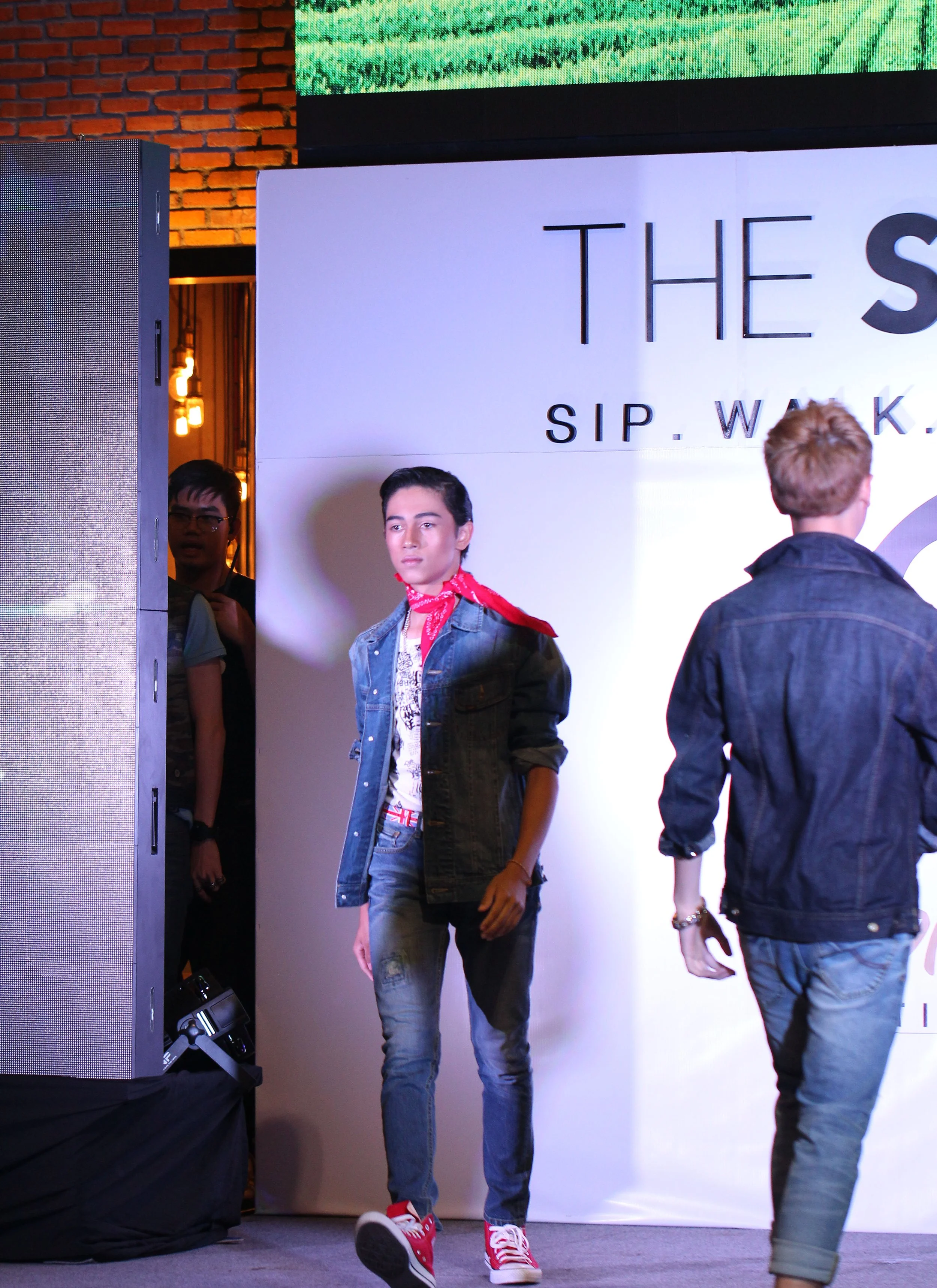 2016 Monkey Town Modeling Cokie in Bangkok (62).JPG