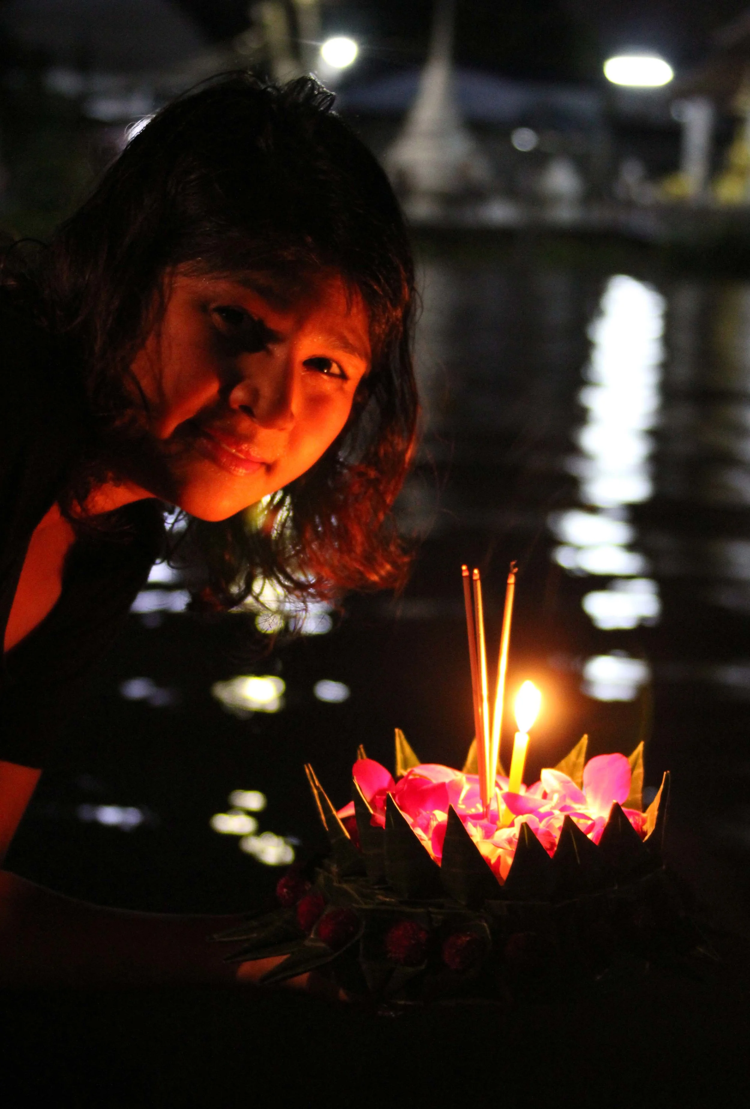 2013 Loy Krathong in Bangkok (50).JPG