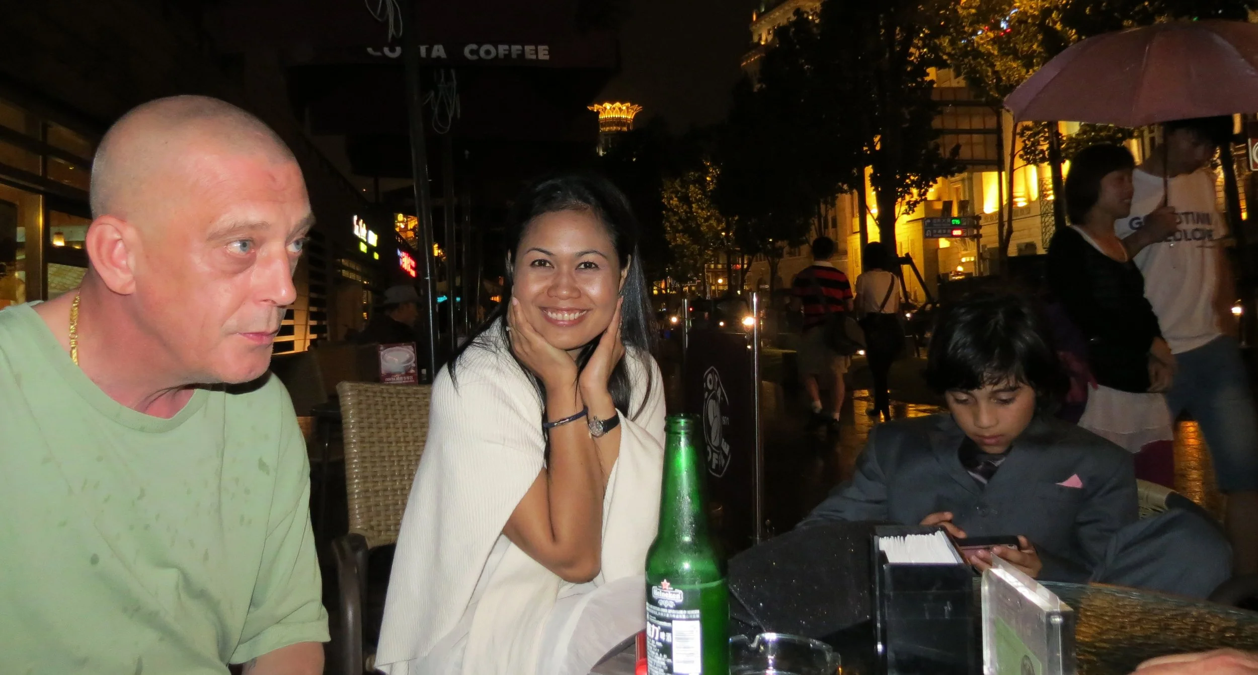 NIGHT OUT AT SHOOK WITH TAYA - MAY 30 2012 (47).JPG