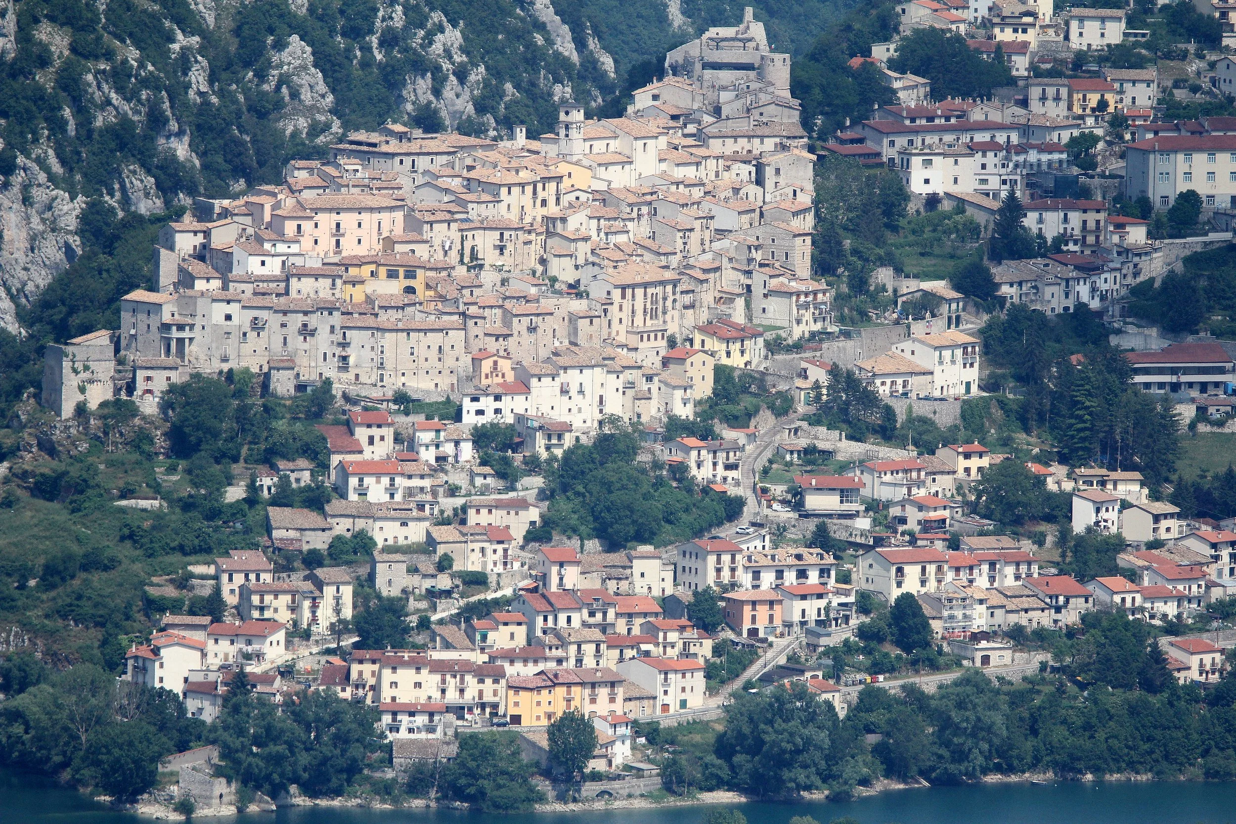 BARREA ITALY - ABRUZZO NATIONAL PARK ITALY (19).JPG