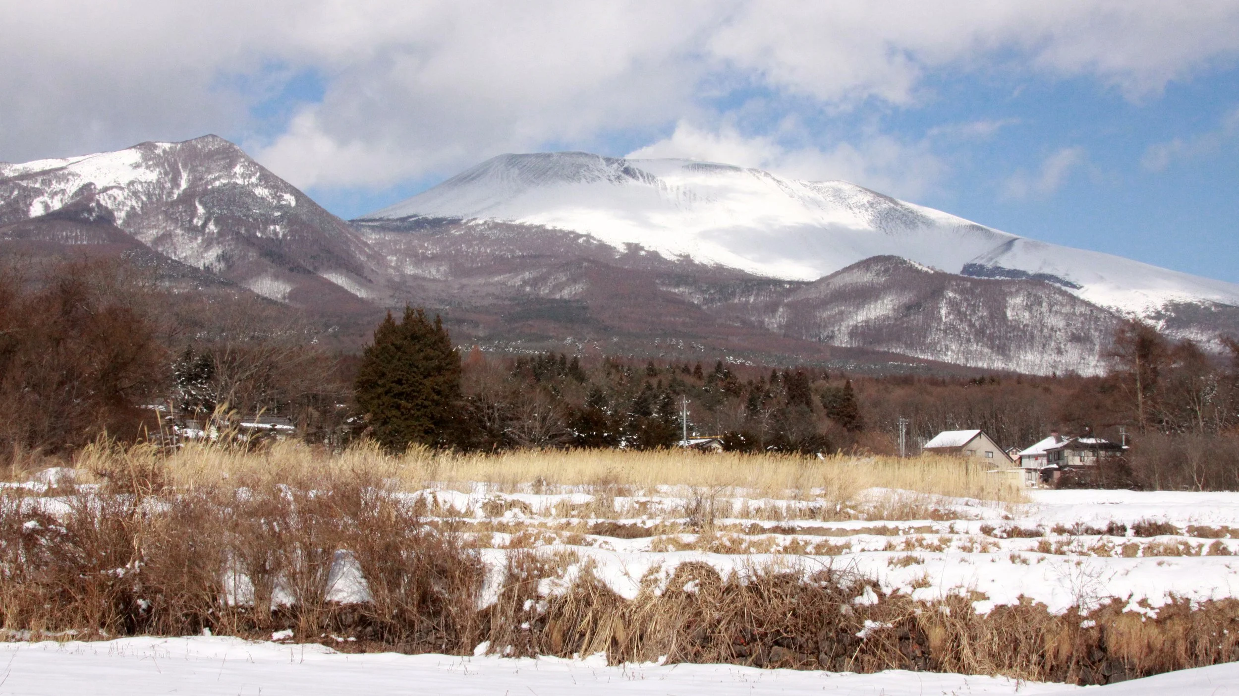 MOUNT ASAMA - JOSHIN'ETSUKOGEN NATIONAL PARK JAPAN (4).JPG
