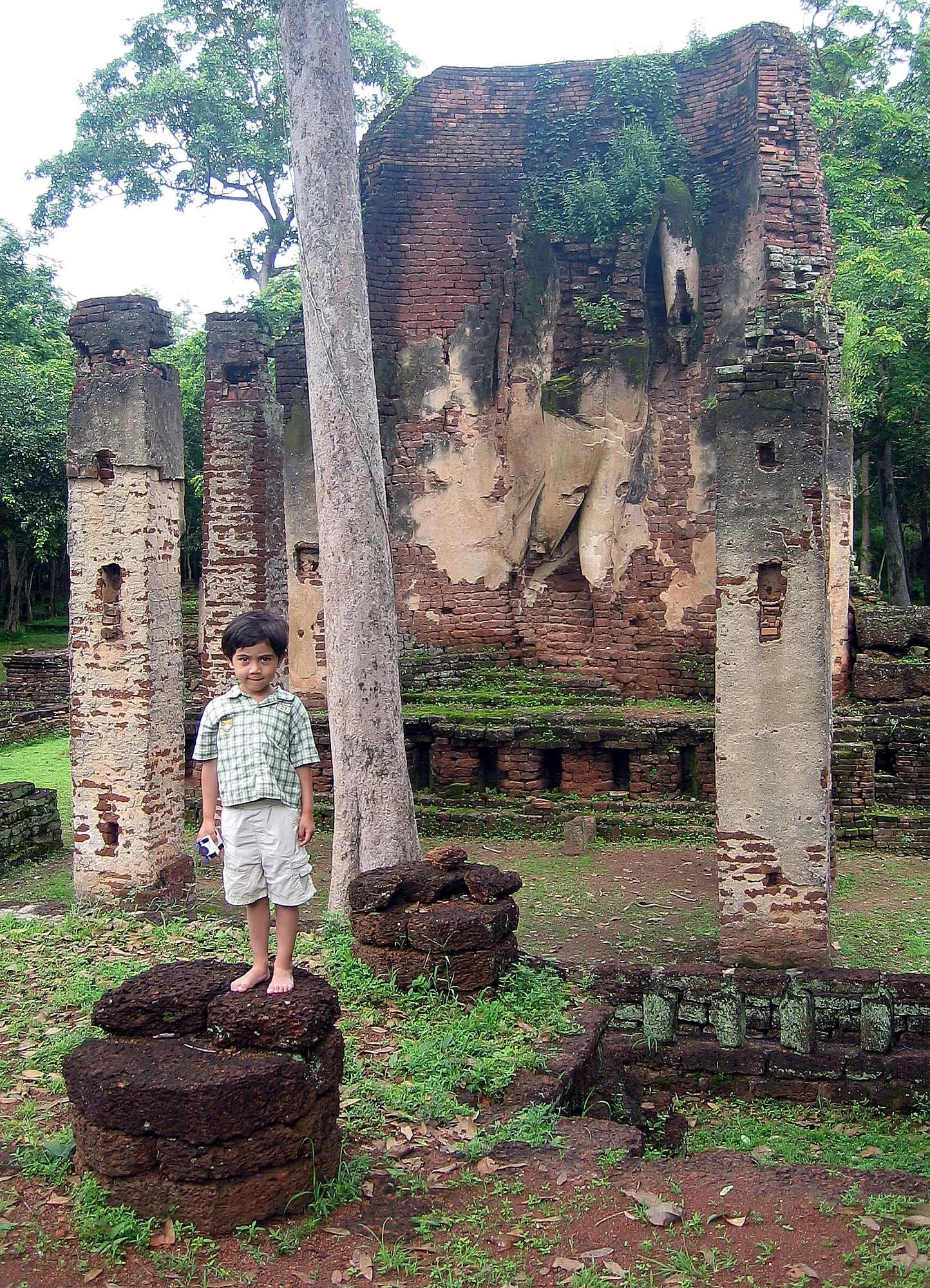 KAMPHAENG PHET - RUINS - 2006 (3).jpg