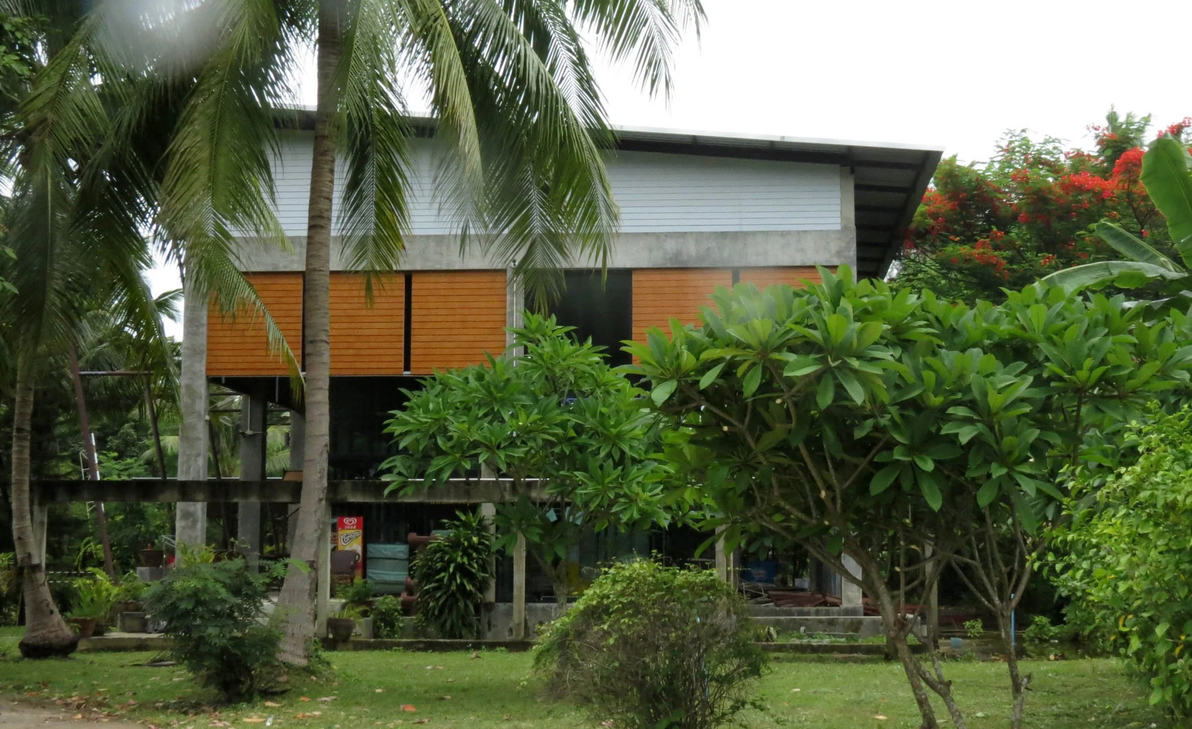2014 Koh Lanta Build (50).JPG