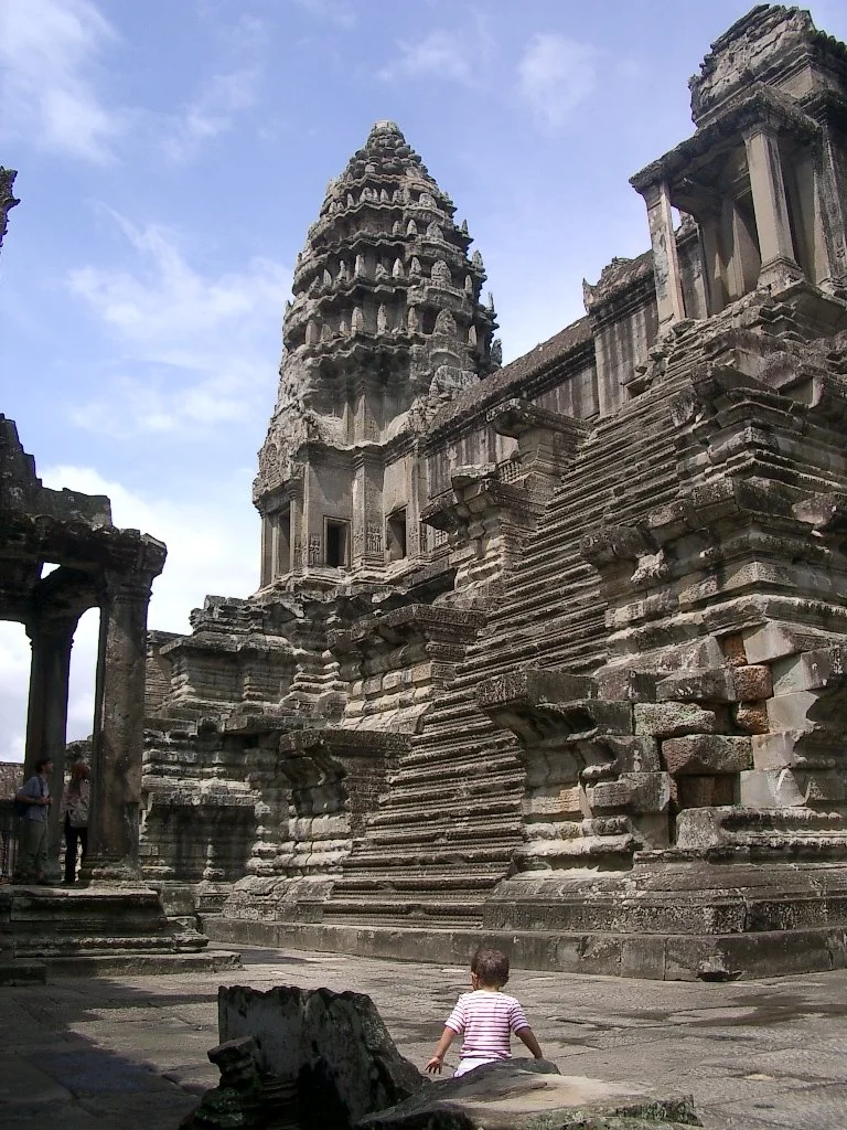 ANGKOR - ANGKOR WAT TEMPLE - CAMBODIA (67).JPG