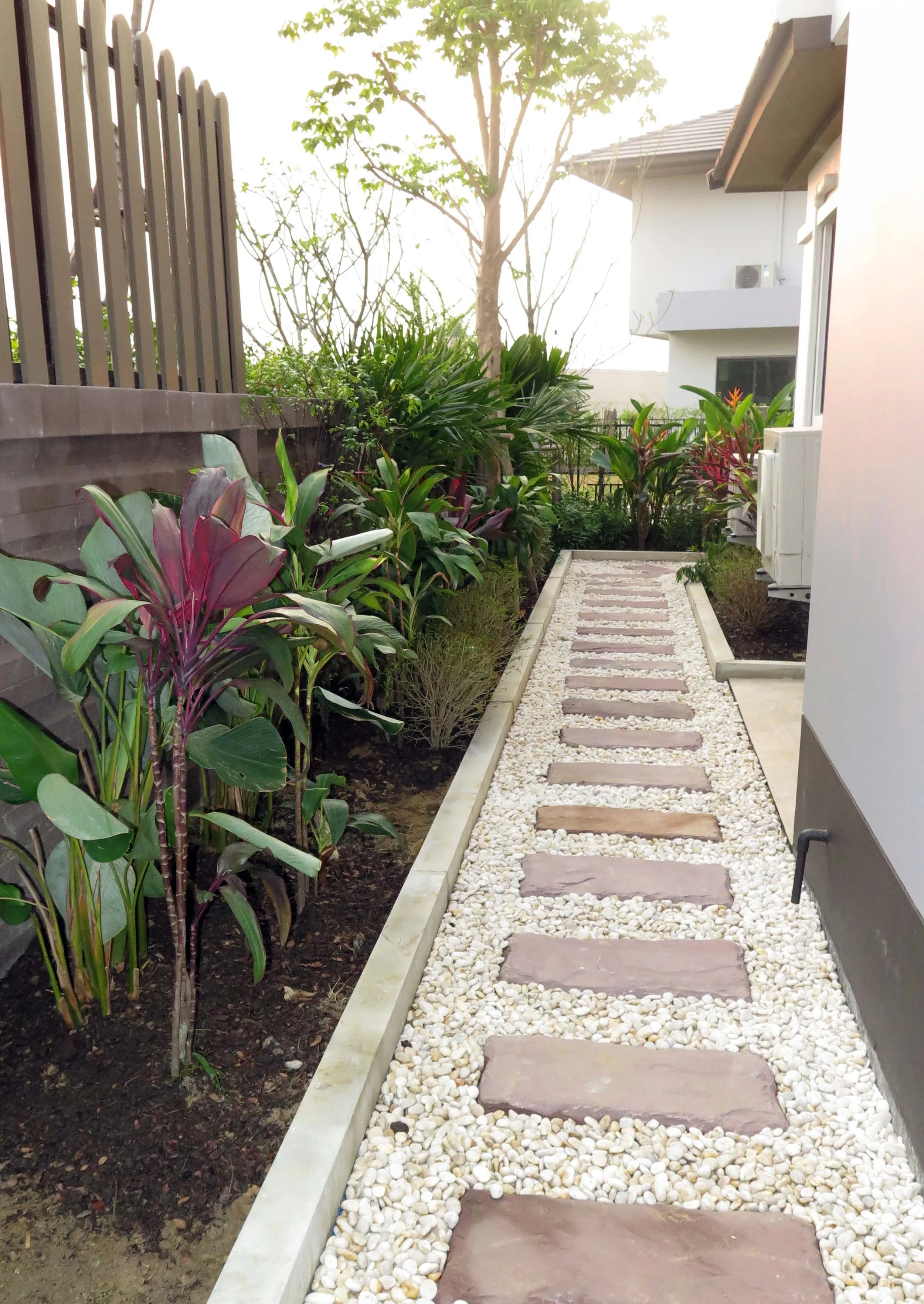 2013 Nonthaburi Setthasiri House and Nonthaburi Neighborhood (113).JPG