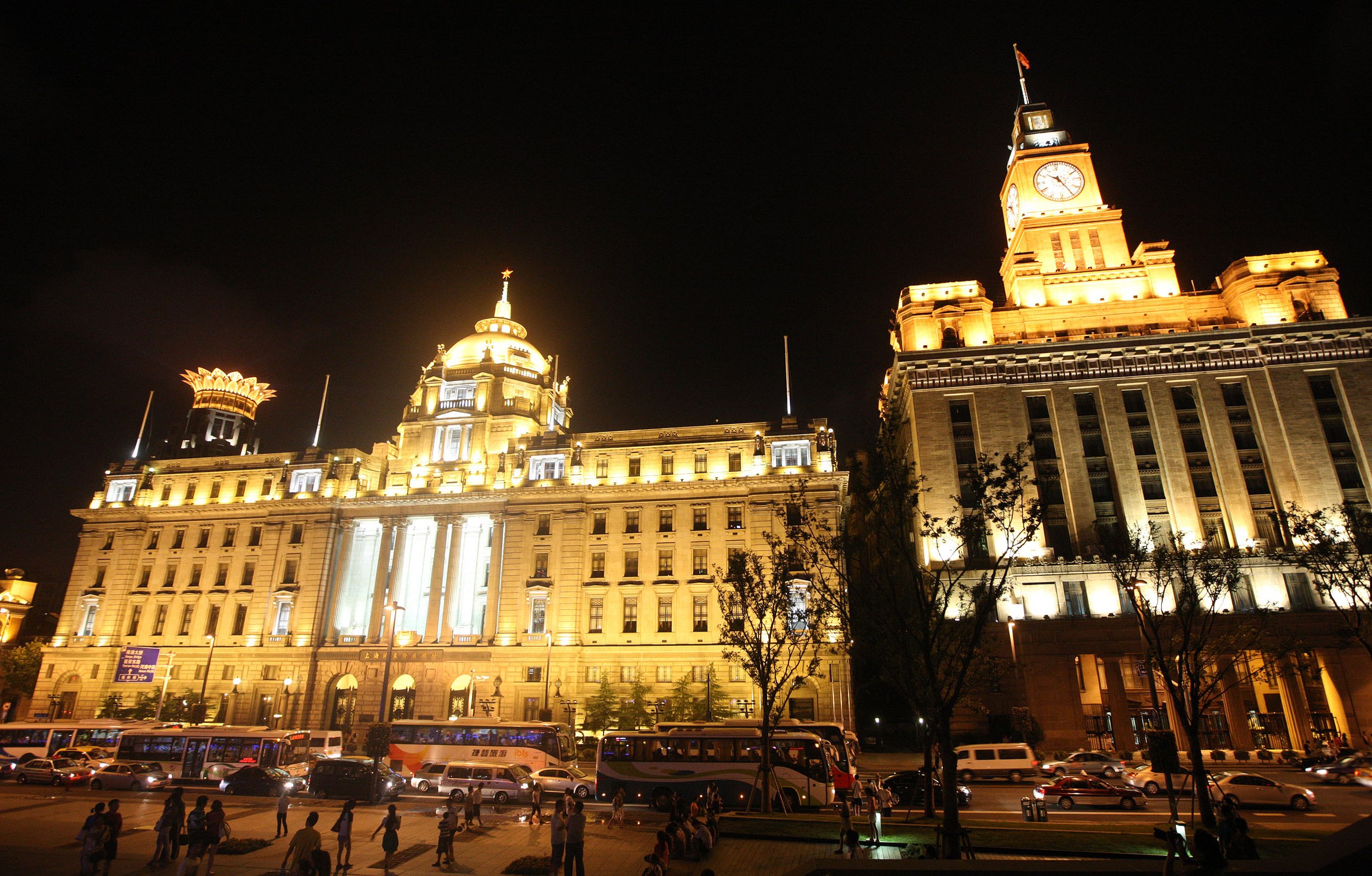 SHANGHAI NIGHT OUT - THE BUND IN AUGUST (16).JPG