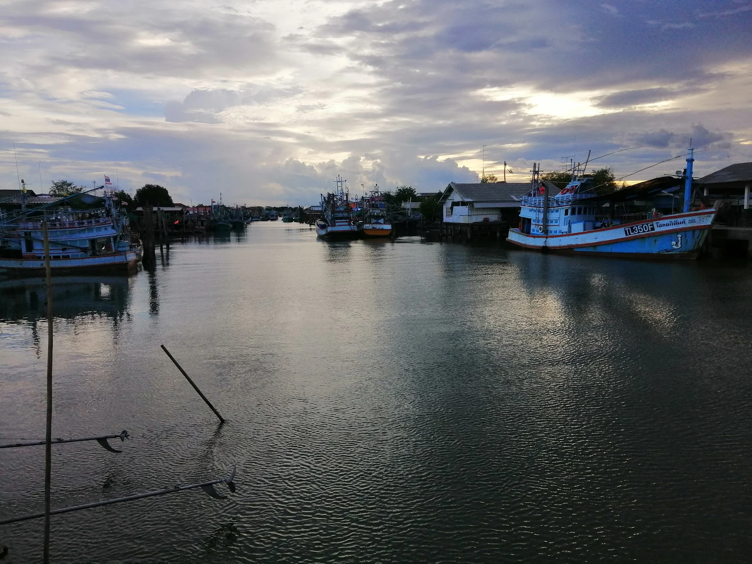 2020 Amphawa Temples and River Scenes (34).jpg
