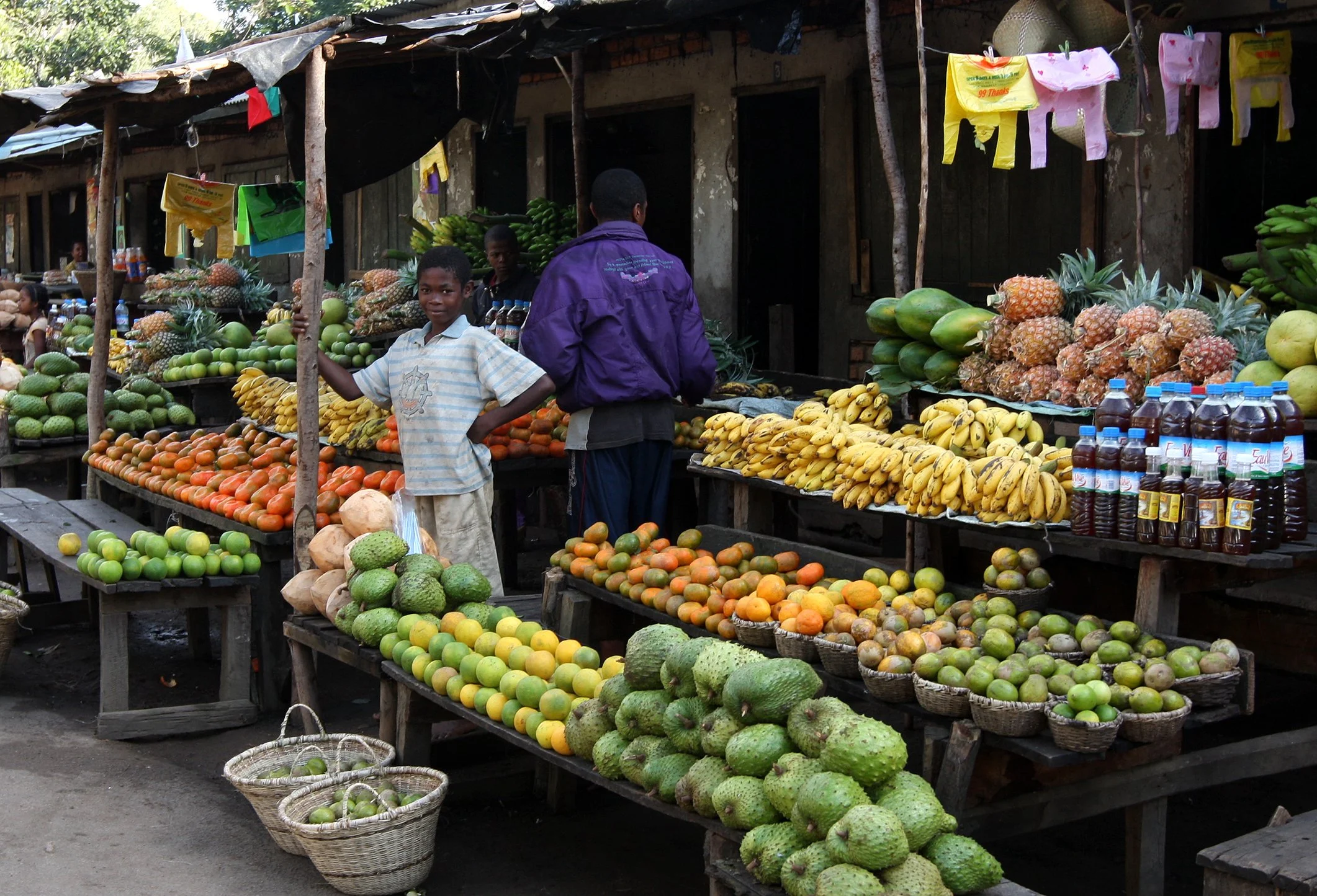 FORT DAUPHIN MADAGASCAR - SCENES (16).JPG