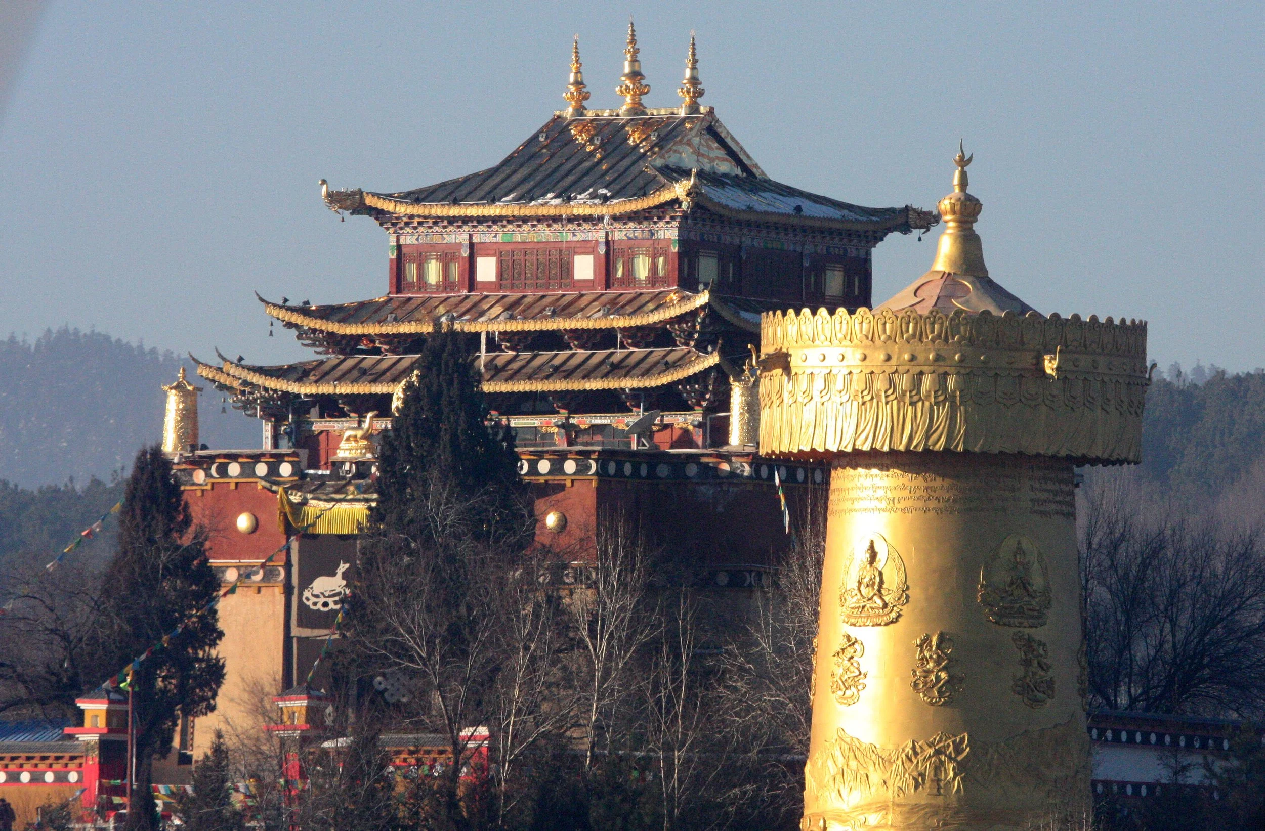 YUNNAN - SHANGRI LA - SONGZHANLIN TEMPLE (7).JPG