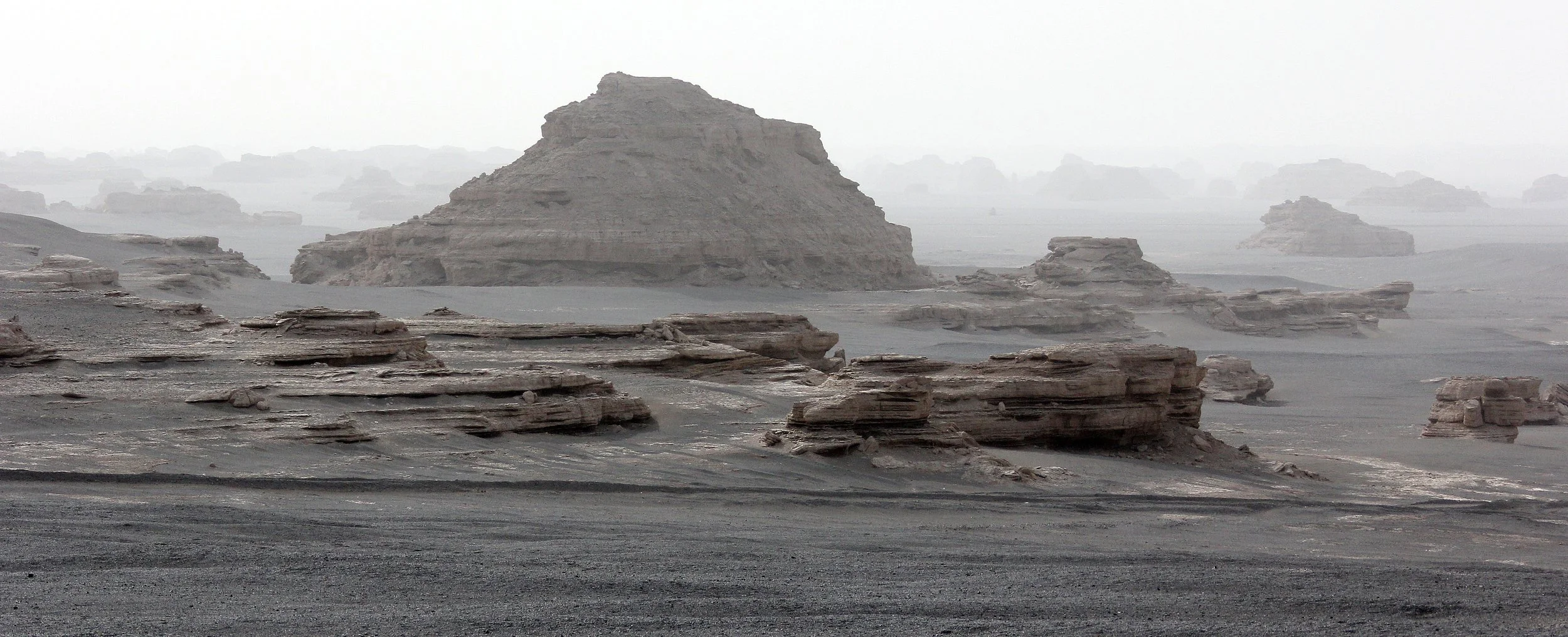 YADAN NATIONAL GEOLOGICAL RESERVE - GANSU CHINA (1).JPG
