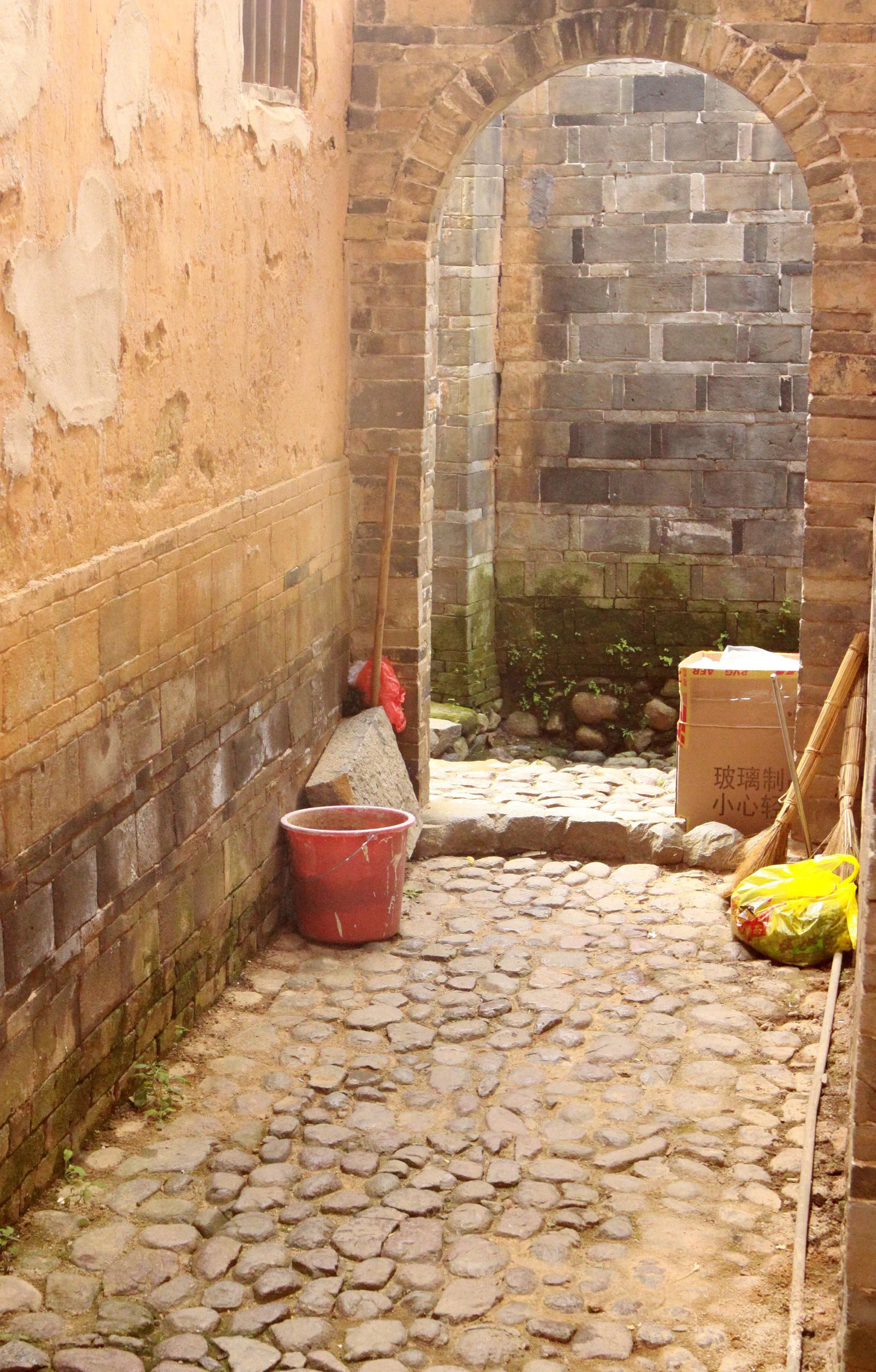 CHENGQILOU HAKKA VILLAGE - FUJIAN CHINA (47).JPG