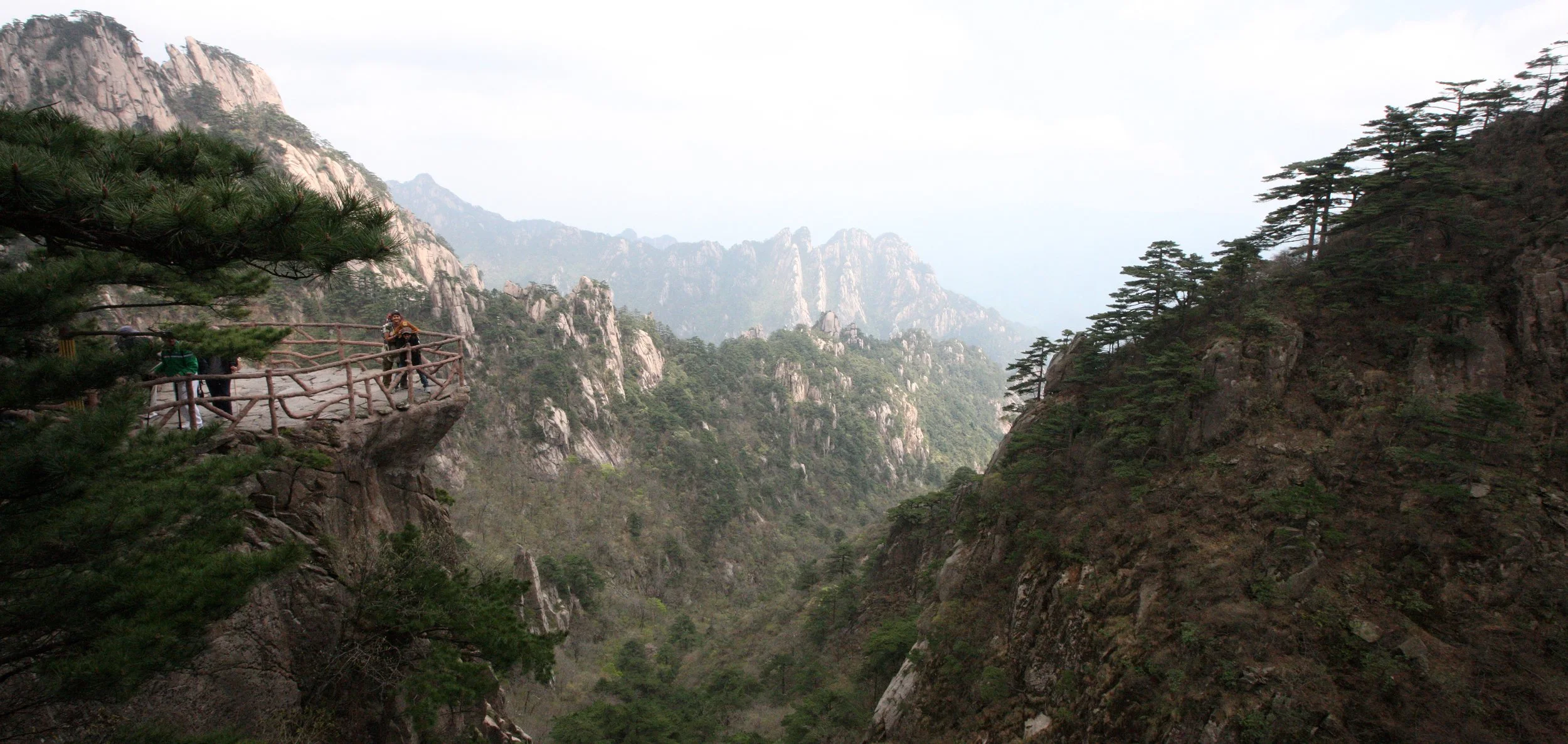 HUANGSHAN NATIONAL PARK ANHUI PROVINCE CHINA (33).JPG