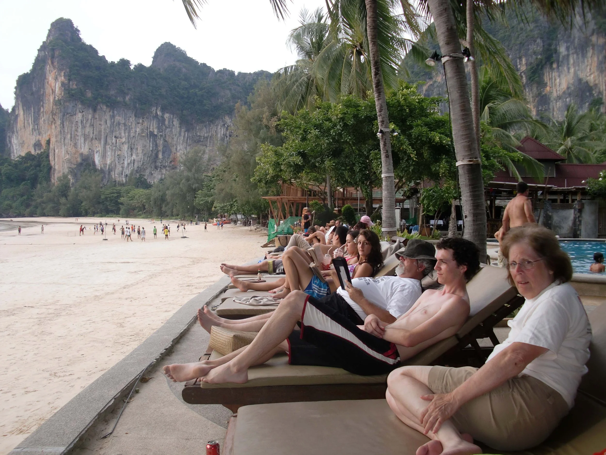 2011 Railey Beach with Phil, Dad & Mom & Family (37).JPG