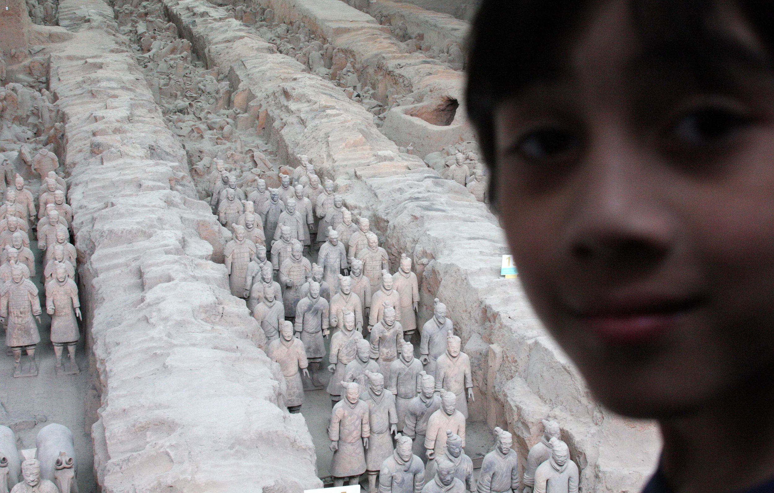 XIAN - TERRA COTTA WARRIORS - MARCH 2011 (41).JPG