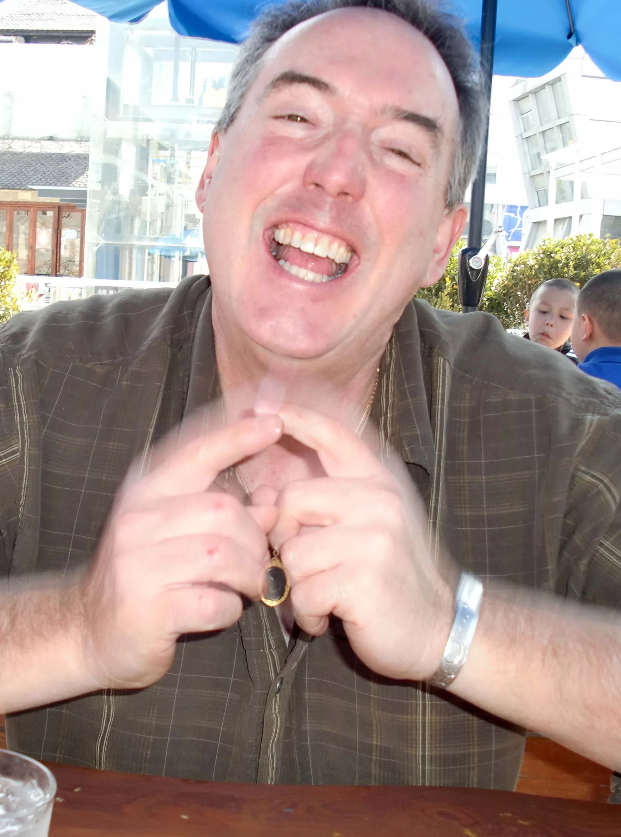 2011-3-12 DAY AT THE THUMB PLAZA (2).JPG