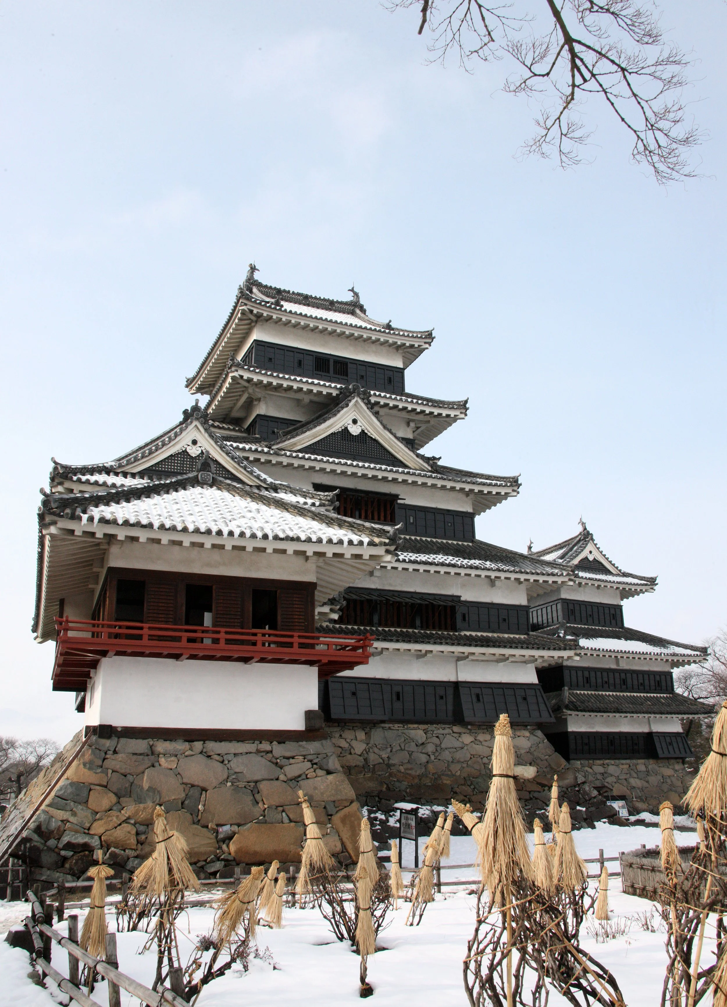 MATSUMOTO CASTLE (52).JPG