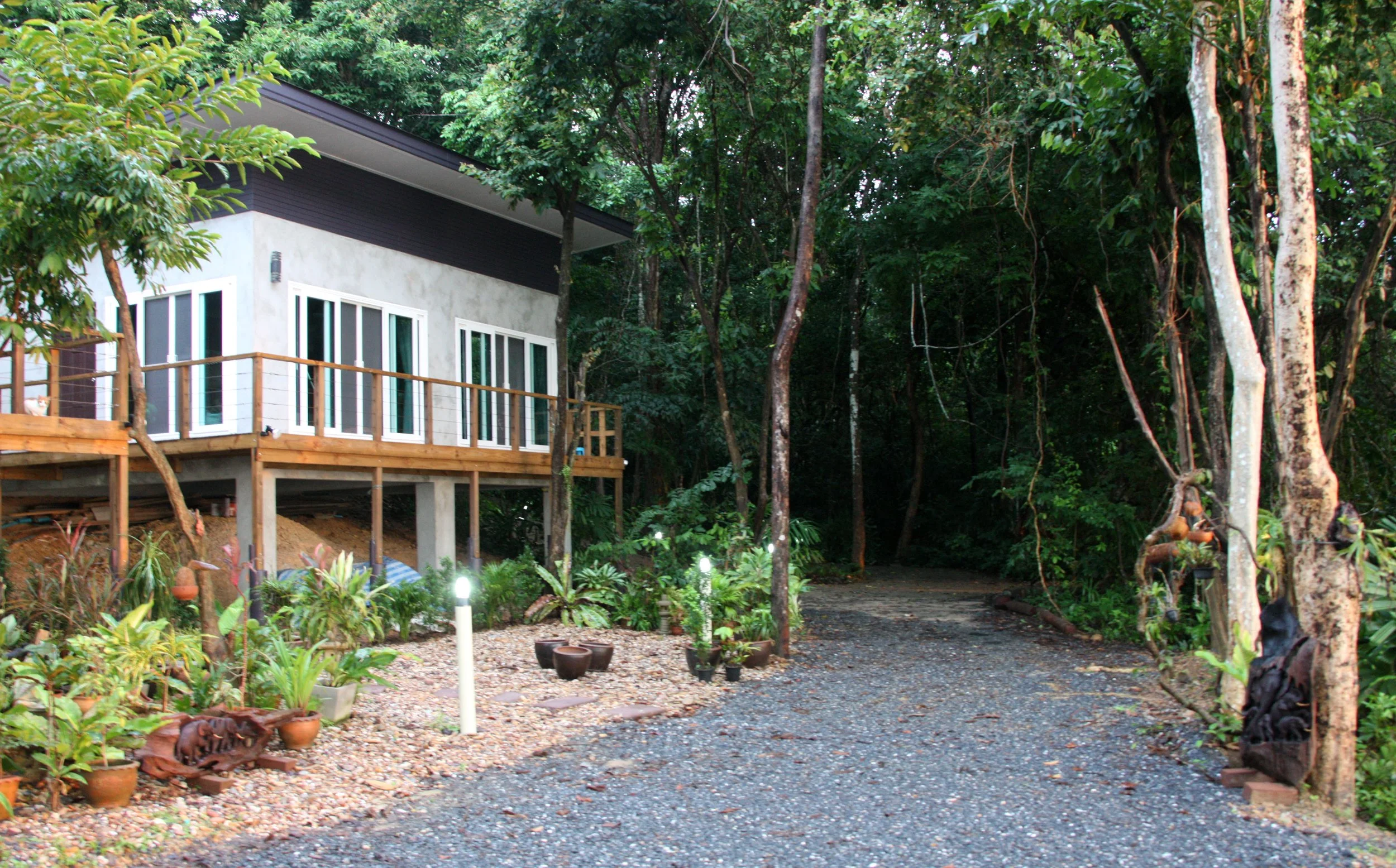 2016 Koh Lanta Landscapes, House Pictures and Family Fun (828).JPG