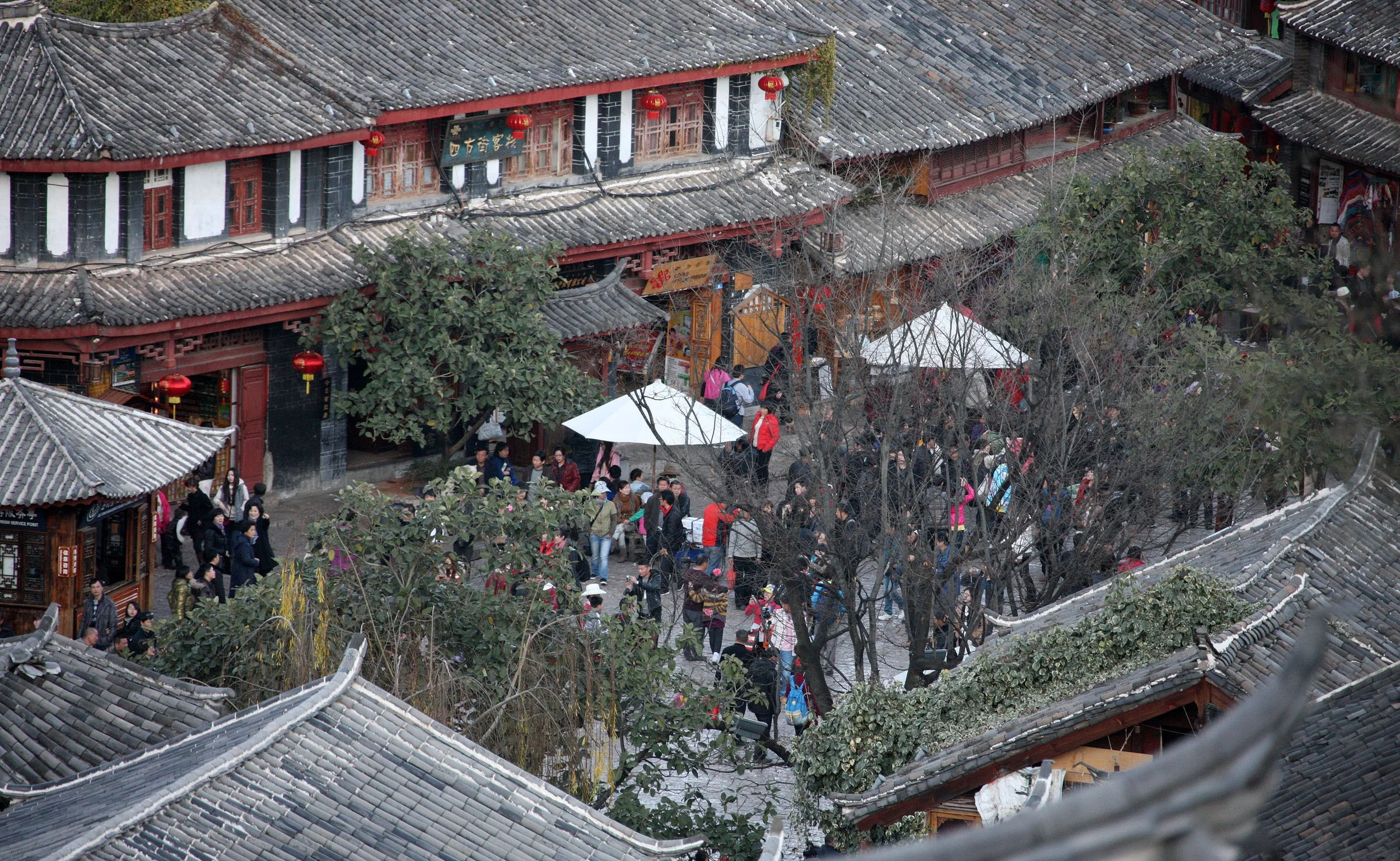 YUNNAN - LIJIANG ANCIENT TOWN - CHINA (119).JPG