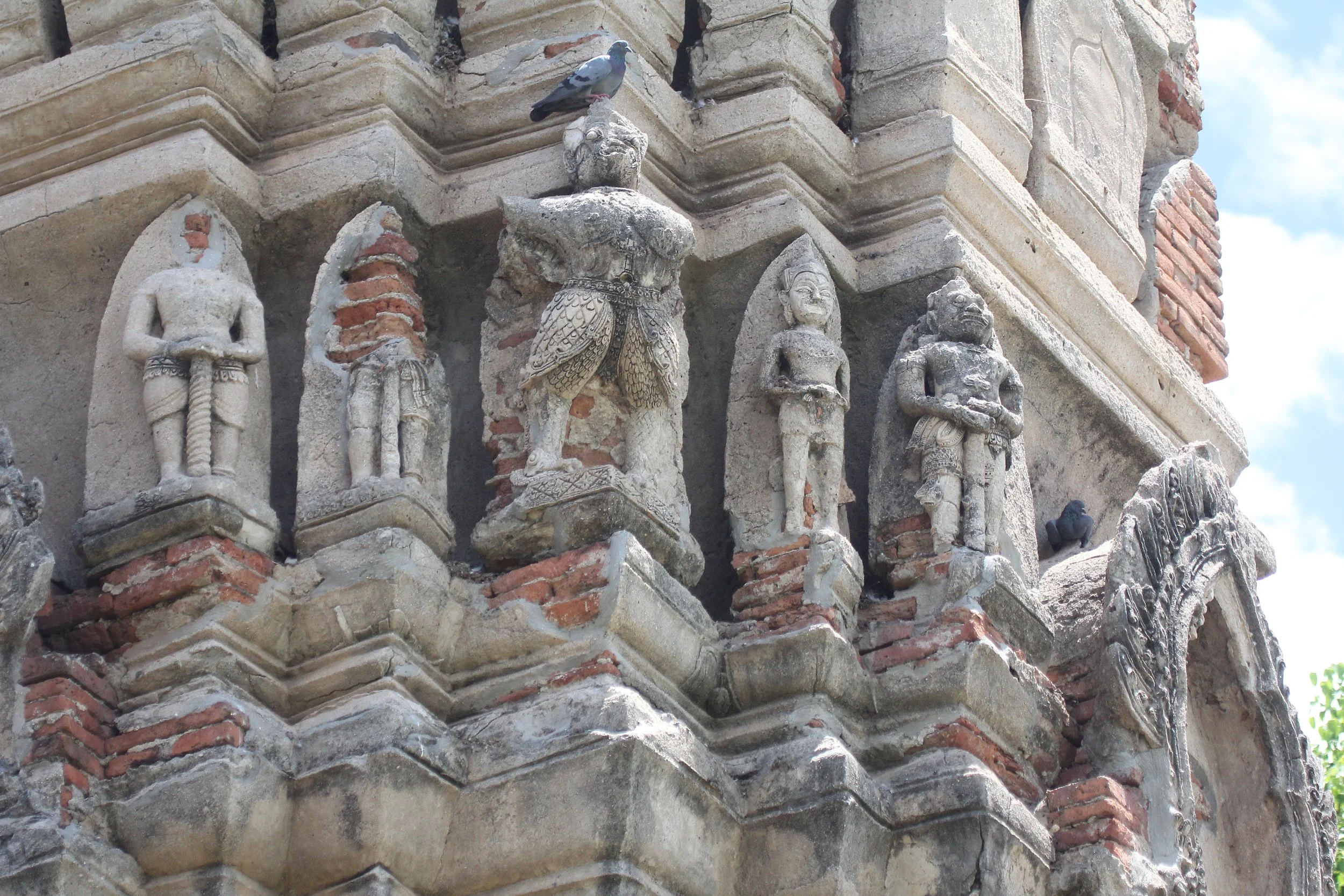 2020 14-15 July Singburi Wat Na Phra That (18).JPG